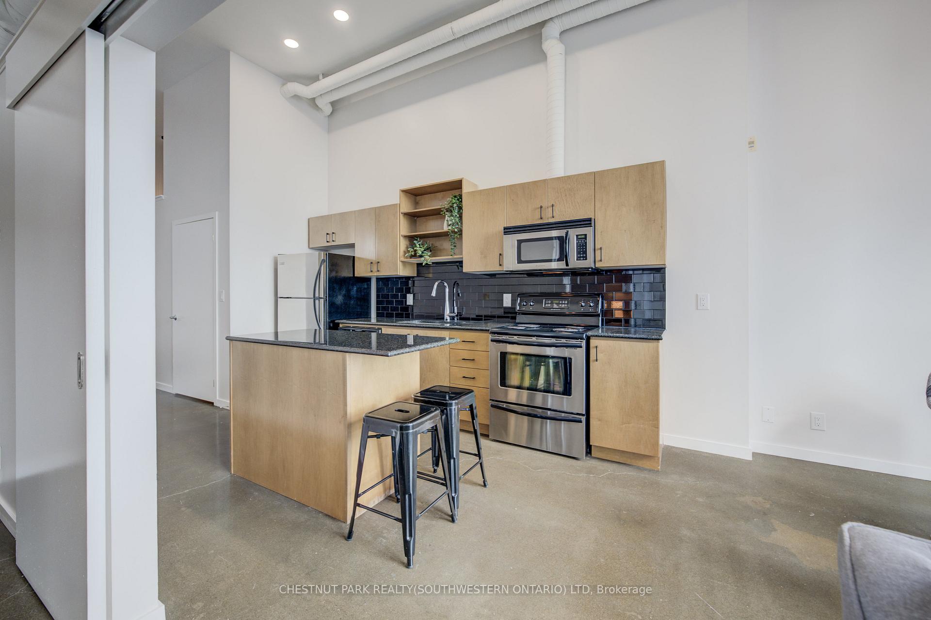 Photo 12 of Unit 524, 404 King Street W, Kitchener — HOMEH