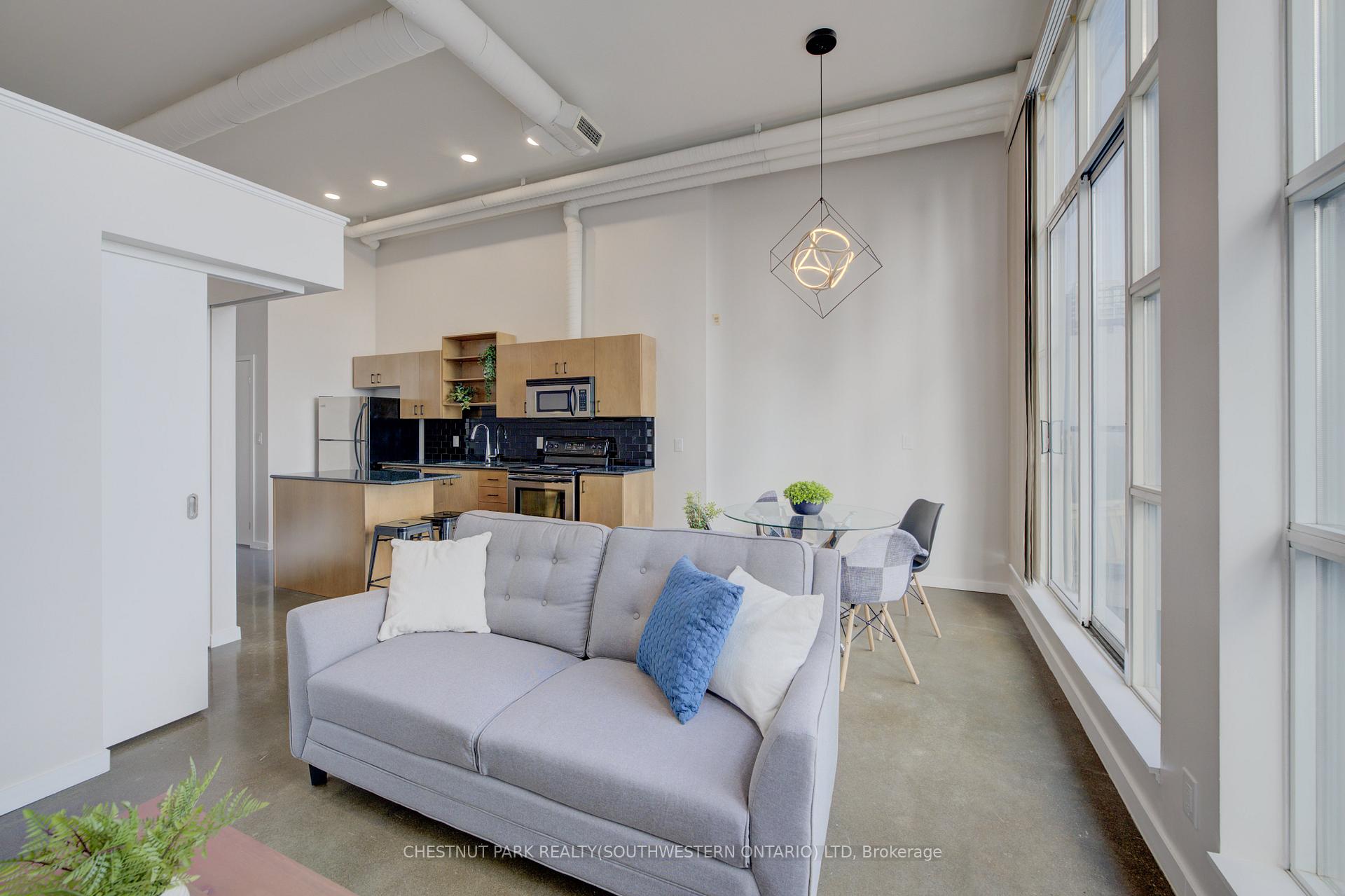 Photo 18 of Unit 524, 404 King Street W, Kitchener — HOMEH