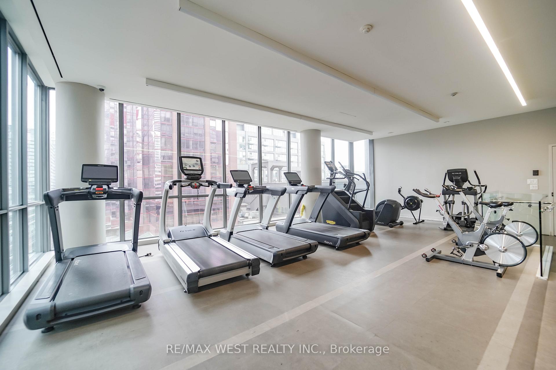 Photo 9 of Unit 412, 8 Charlotte Street, Toronto, Waterfront Communities — HOMEH