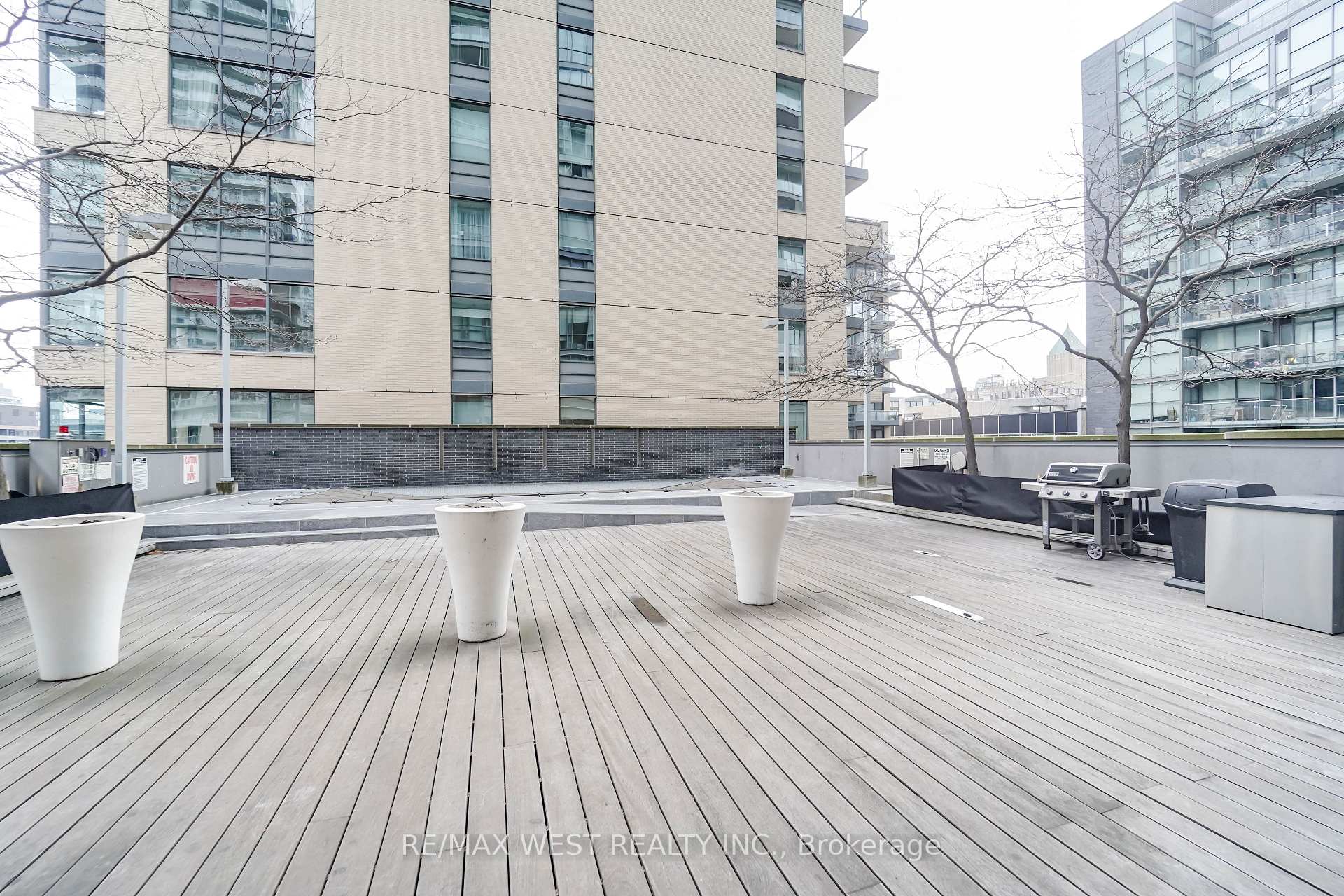 Photo 10 of Unit 412, 8 Charlotte Street, Toronto, Waterfront Communities — HOMEH