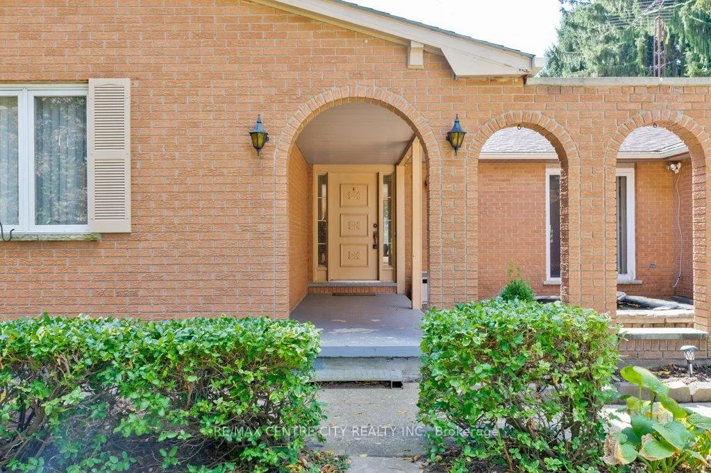 Photo 2 of 46215 North Street, Central Elgin, Sparta — HOMEH