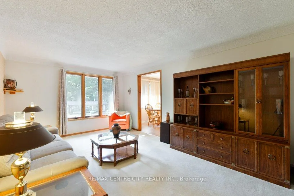 Photo 7 of 46215 North Street, Central Elgin, Sparta — HOMEH