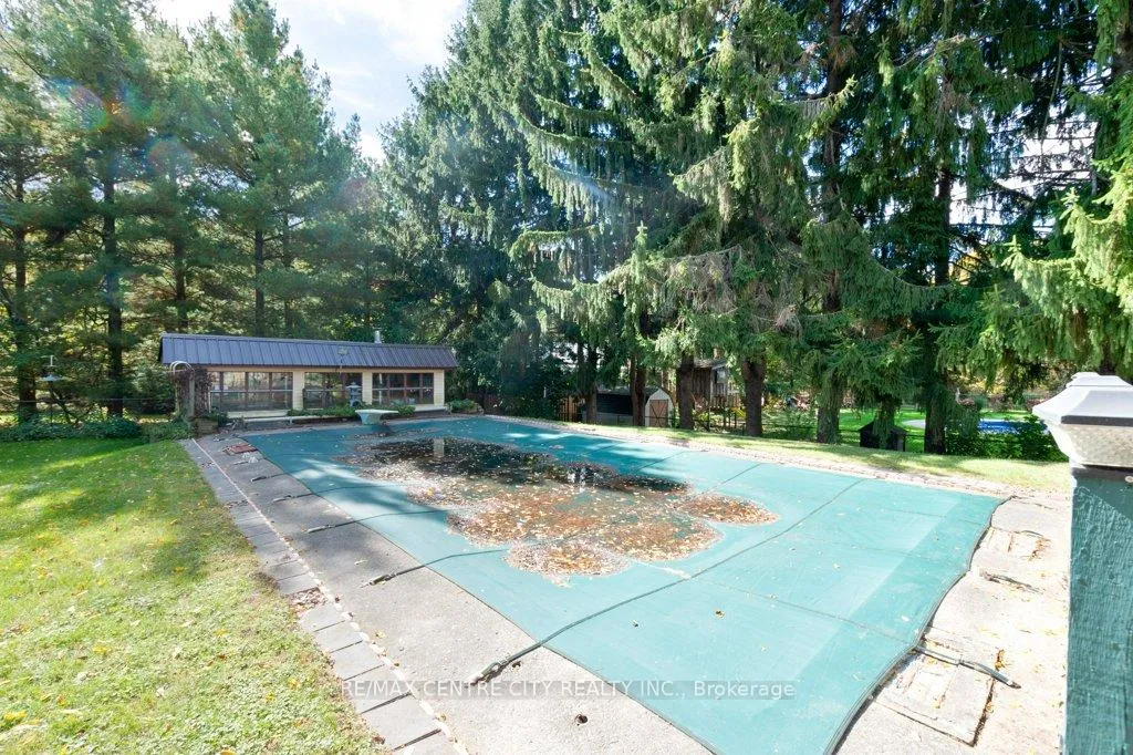 Photo 35 of 46215 North Street, Central Elgin, Sparta — HOMEH