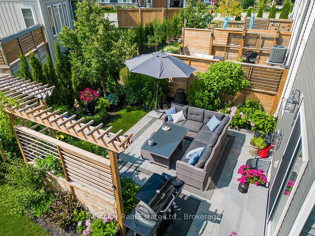 Photo 16 of 30 Gregory Avenue, Collingwood — HOMEH