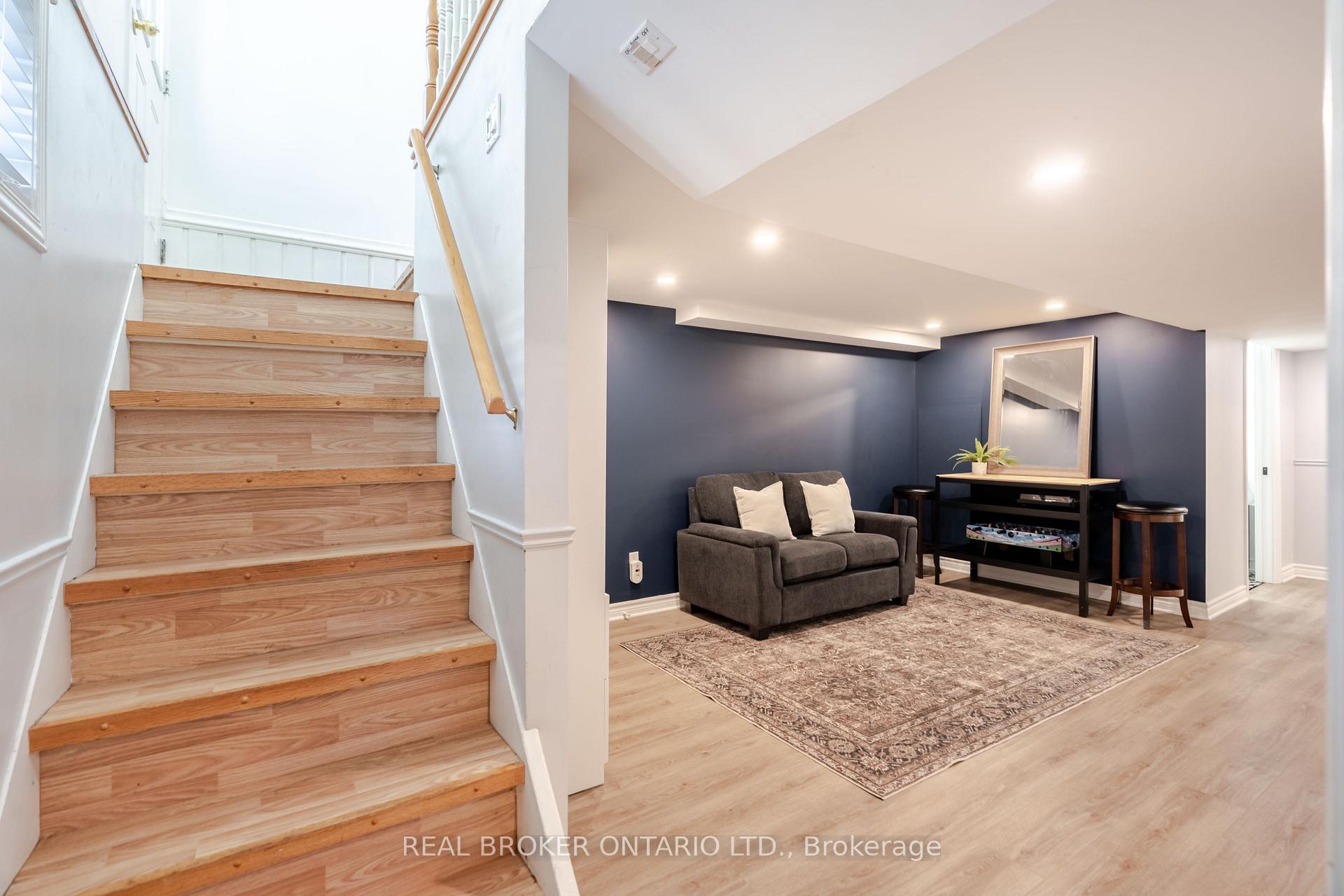Photo 15 of 2070 Cornish Street, Ottawa, Elmvale Acres/Urbandale — HOMEH