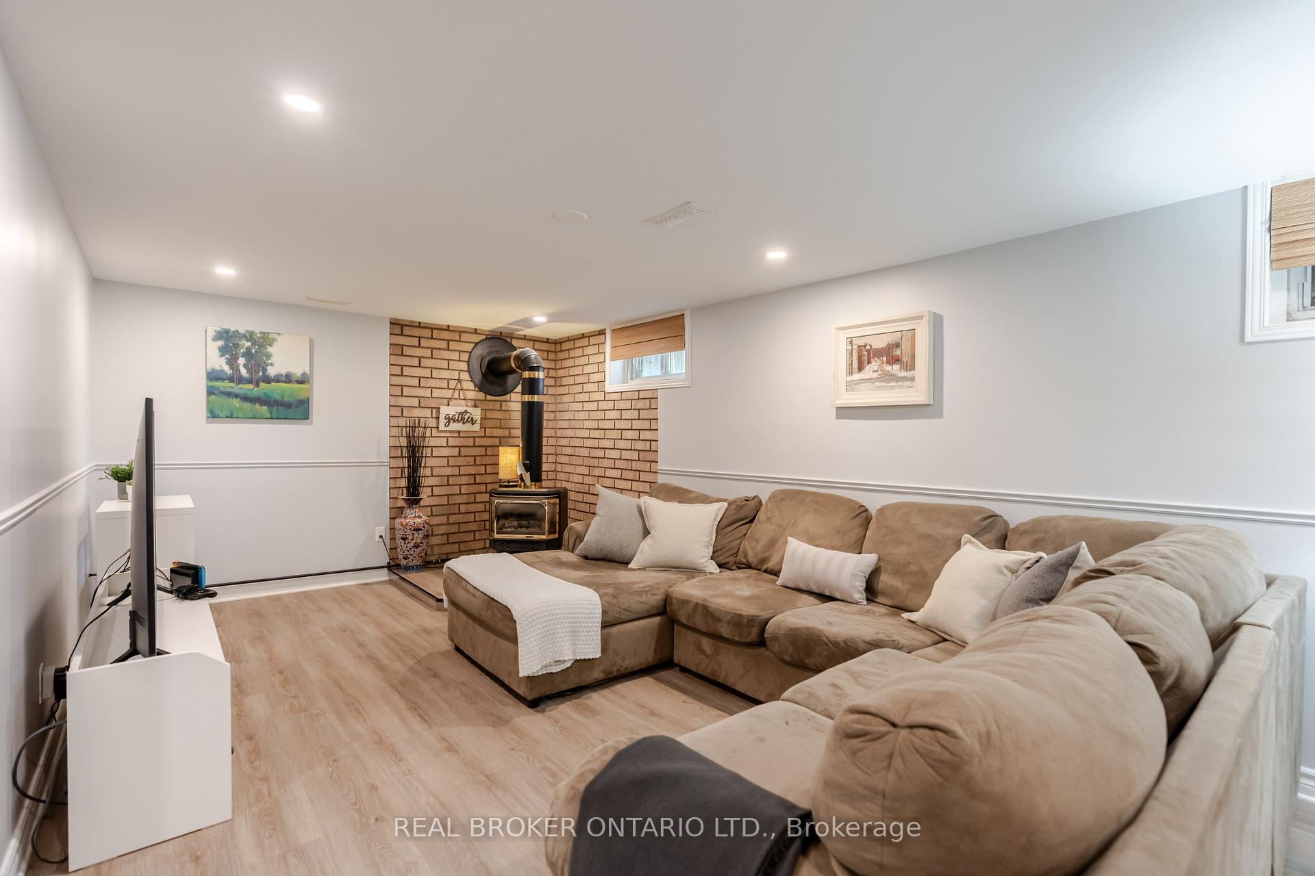 Photo 23 of 2070 Cornish Street, Ottawa, Elmvale Acres/Urbandale — HOMEH