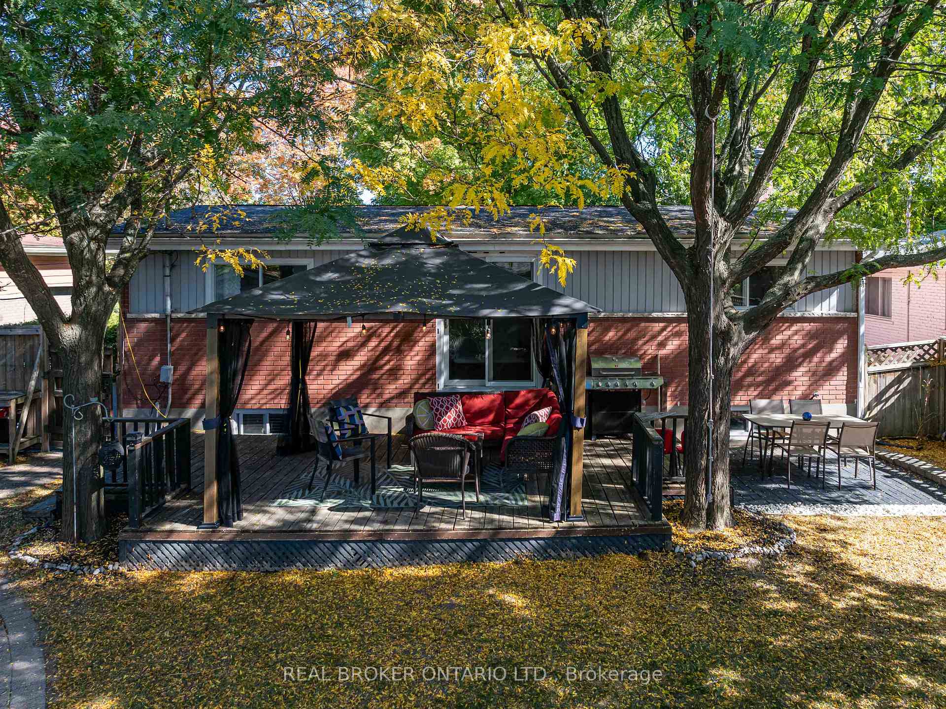 Photo 24 of 2070 Cornish Street, Ottawa, Elmvale Acres/Urbandale — HOMEH