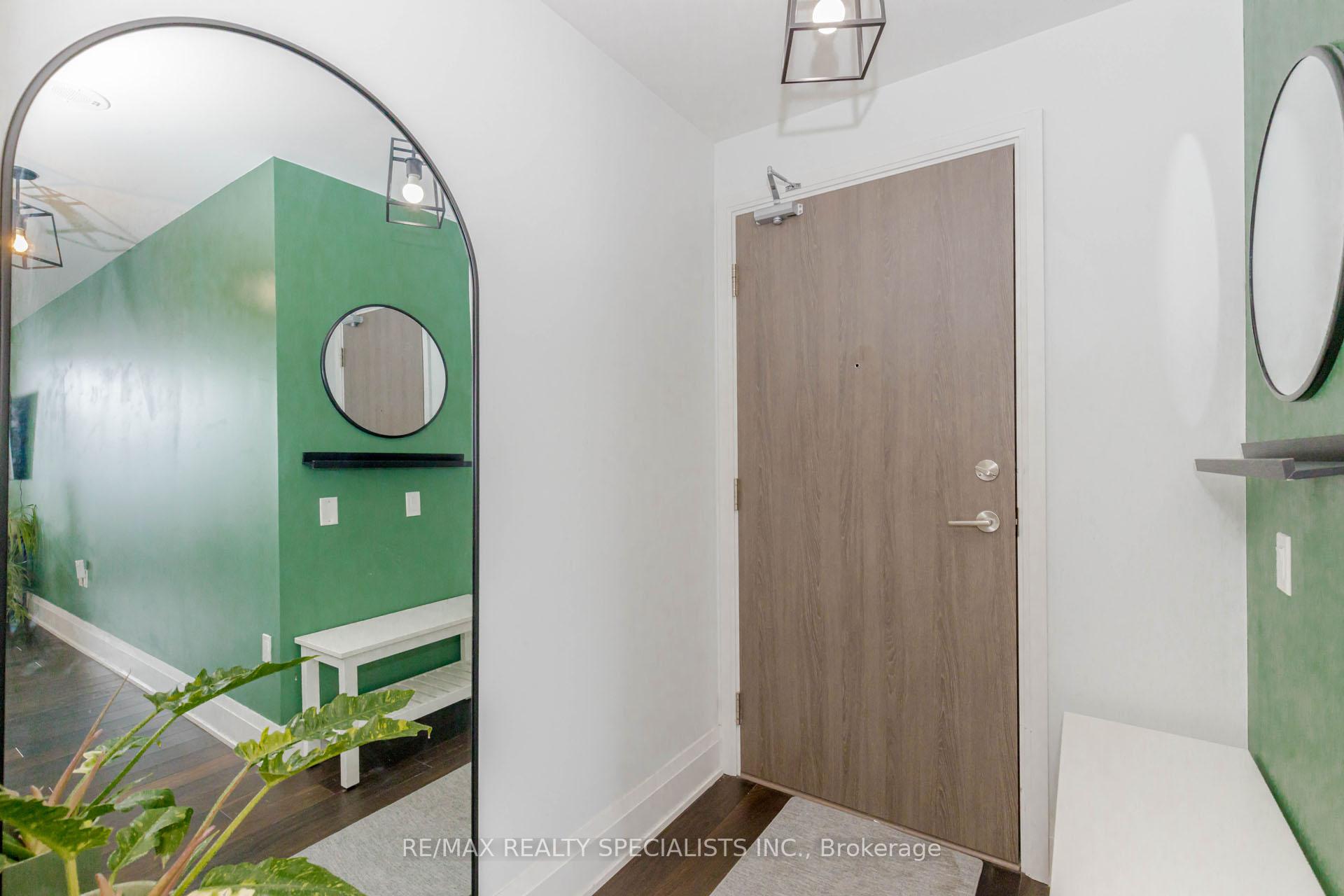 Photo 7 of Unit 1705, 576 Front Street W, Toronto, Waterfront Communities — HOMEH