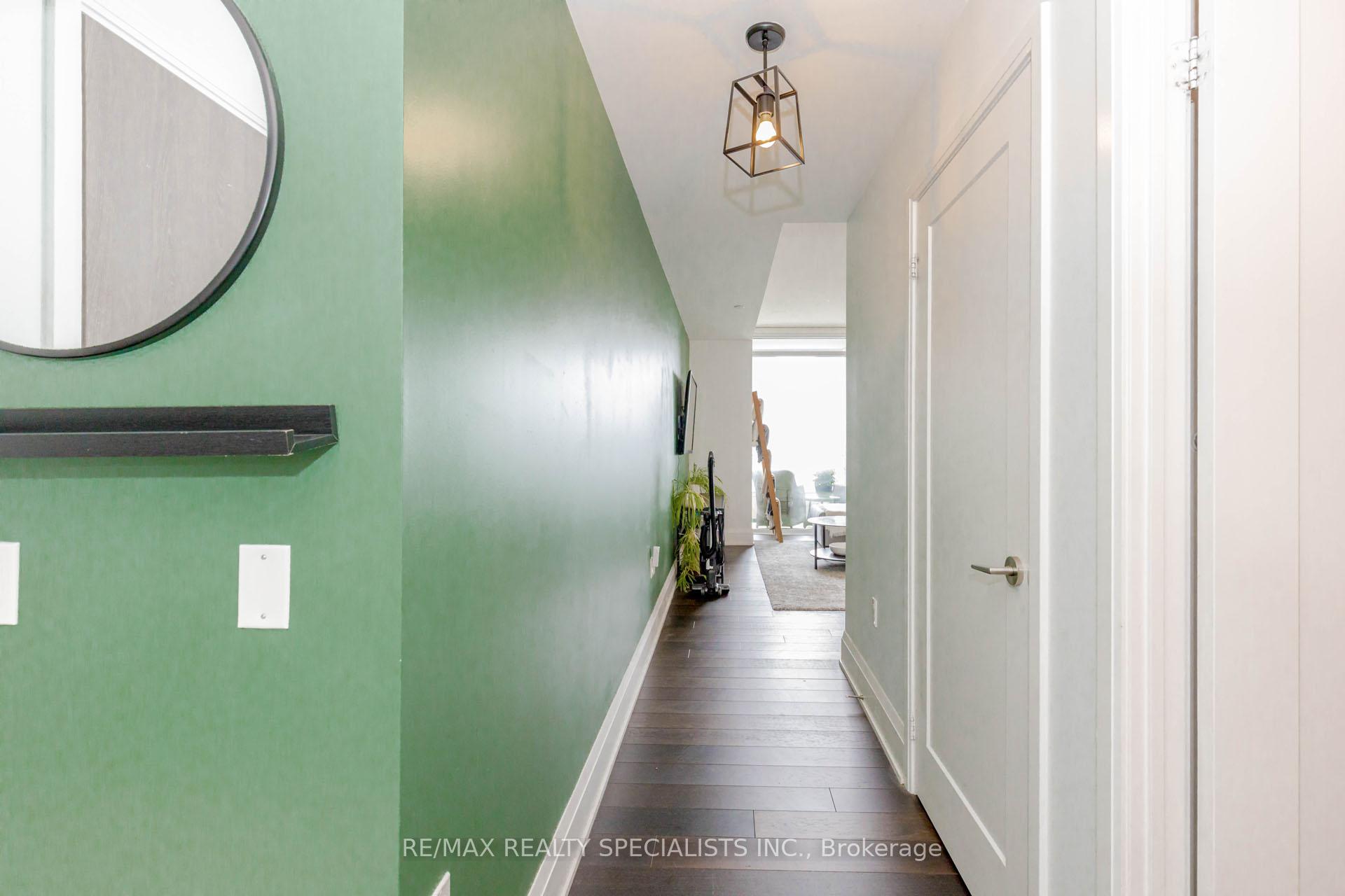 Photo 9 of Unit 1705, 576 Front Street W, Toronto, Waterfront Communities — HOMEH