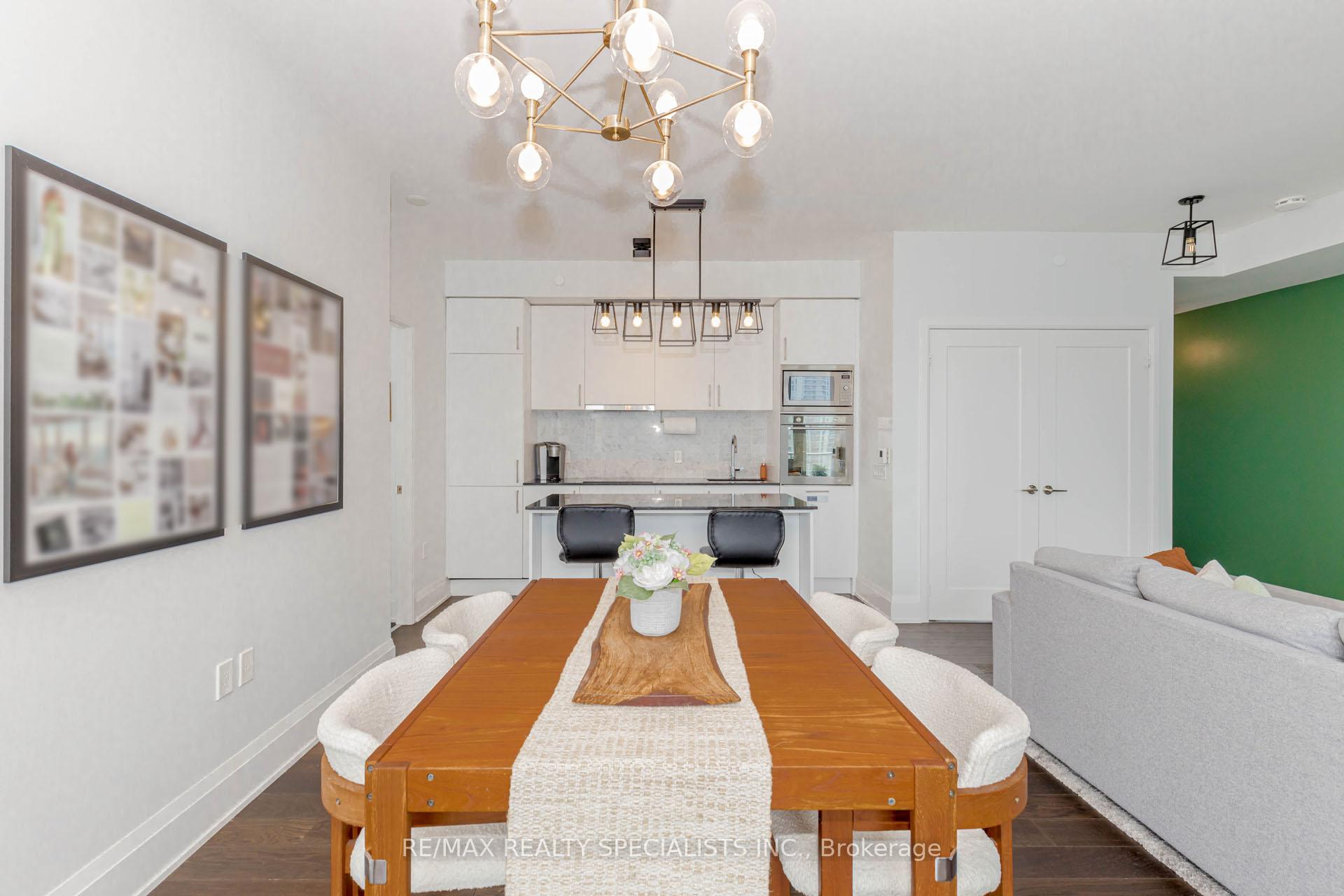 Photo 17 of Unit 1705, 576 Front Street W, Toronto, Waterfront Communities — HOMEH