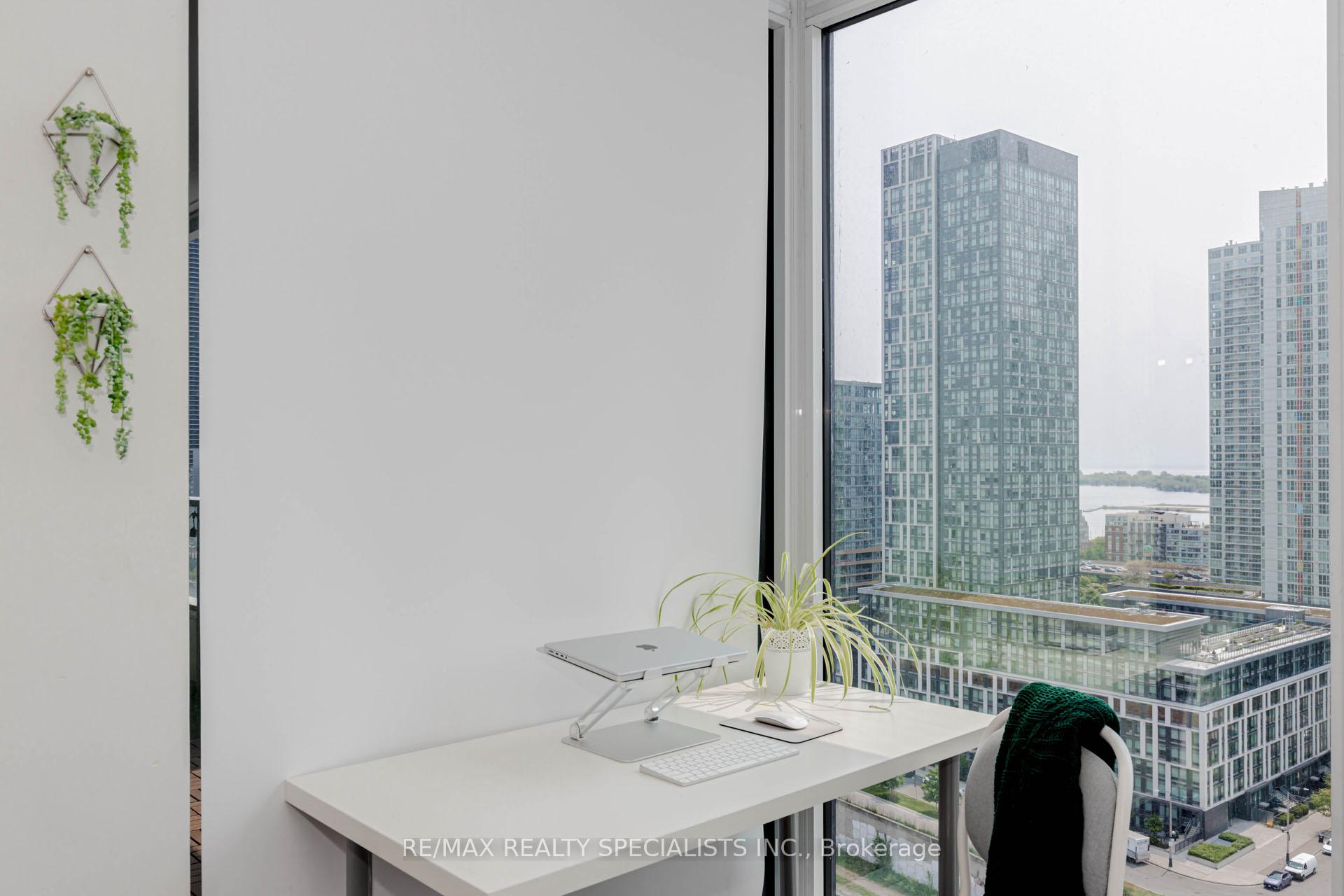 Photo 25 of Unit 1705, 576 Front Street W, Toronto, Waterfront Communities — HOMEH