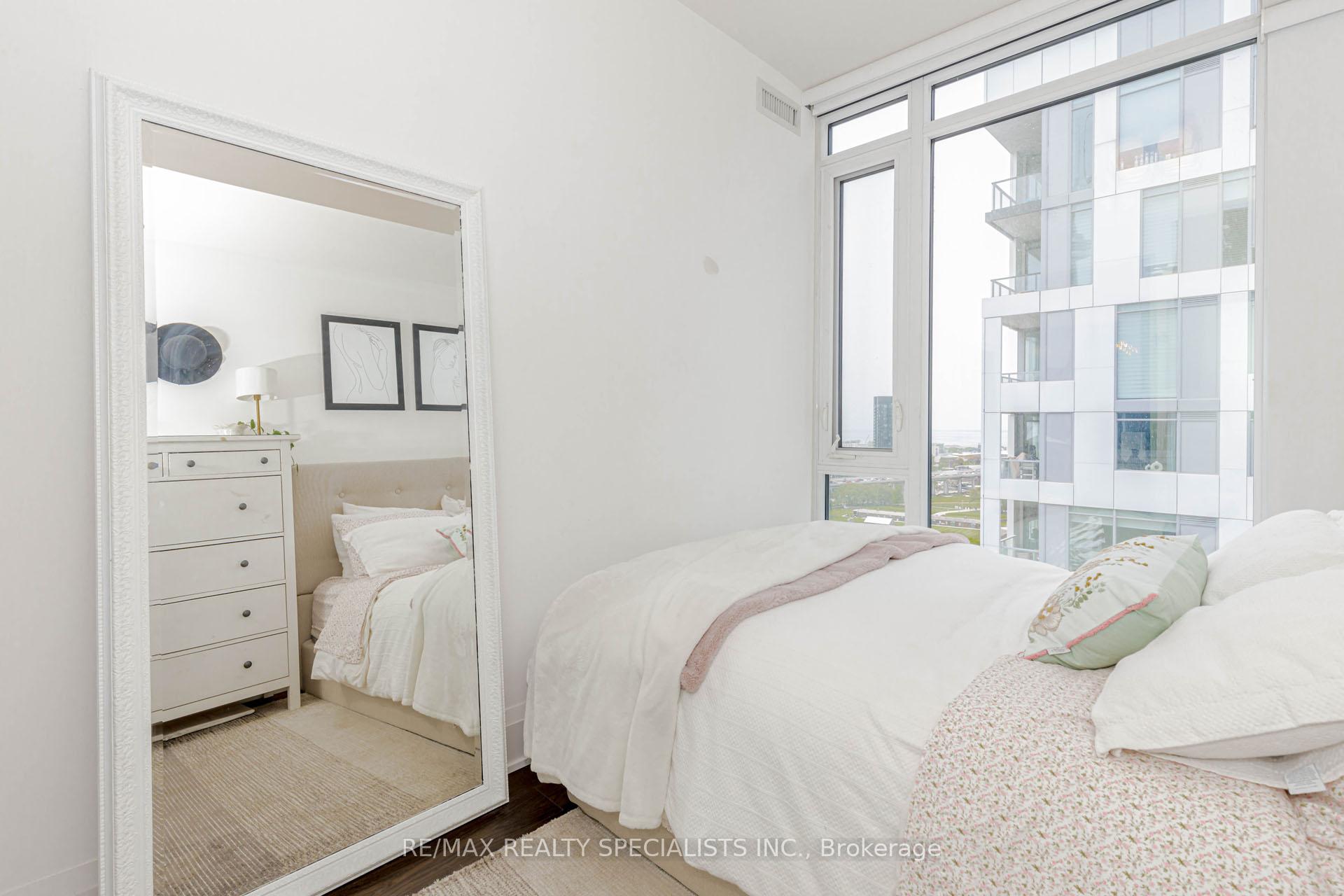 Photo 30 of Unit 1705, 576 Front Street W, Toronto, Waterfront Communities — HOMEH