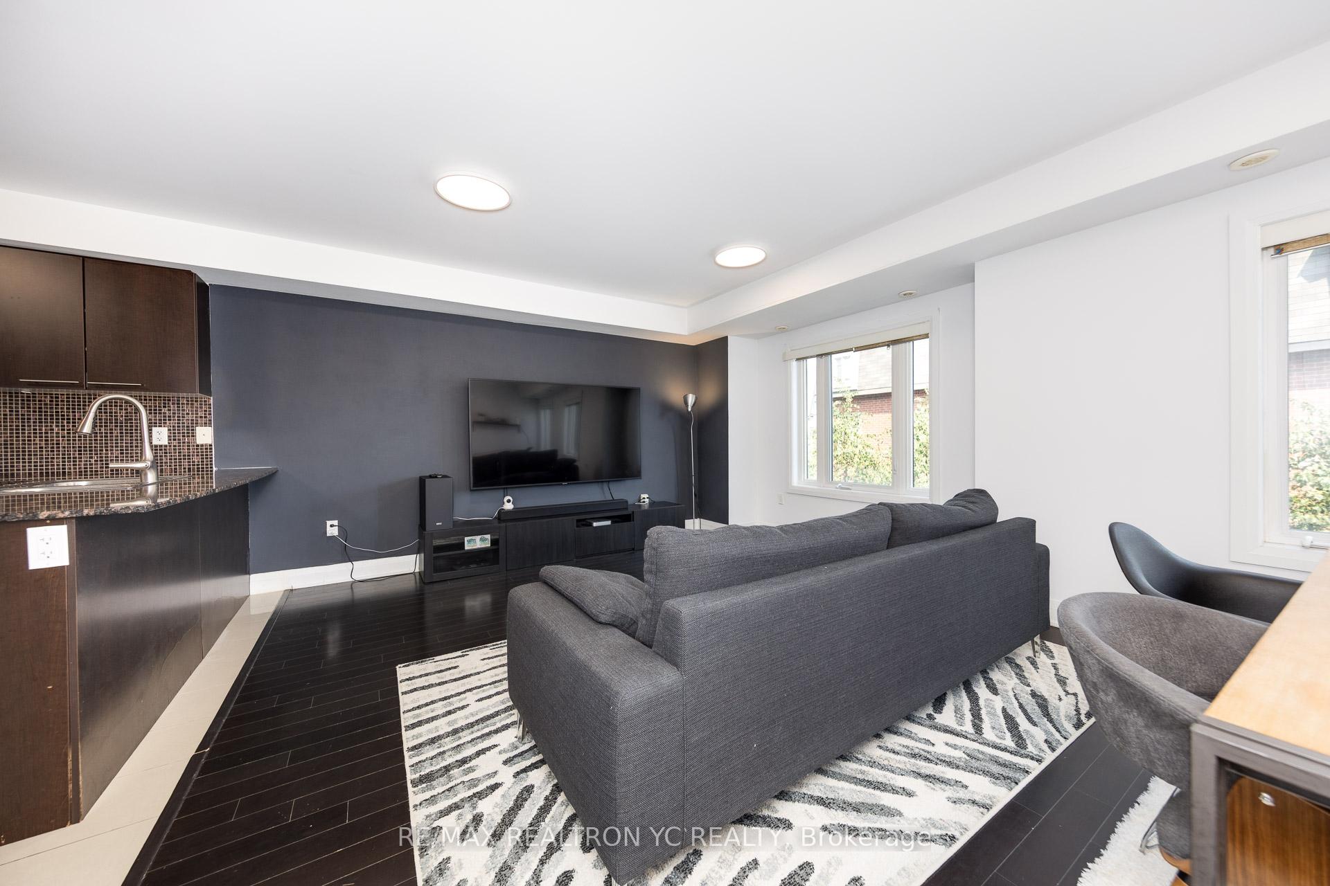 Photo 7 of Unit 270, 322 John Street, Markham, Aileen-Willowbrook — HOMEH