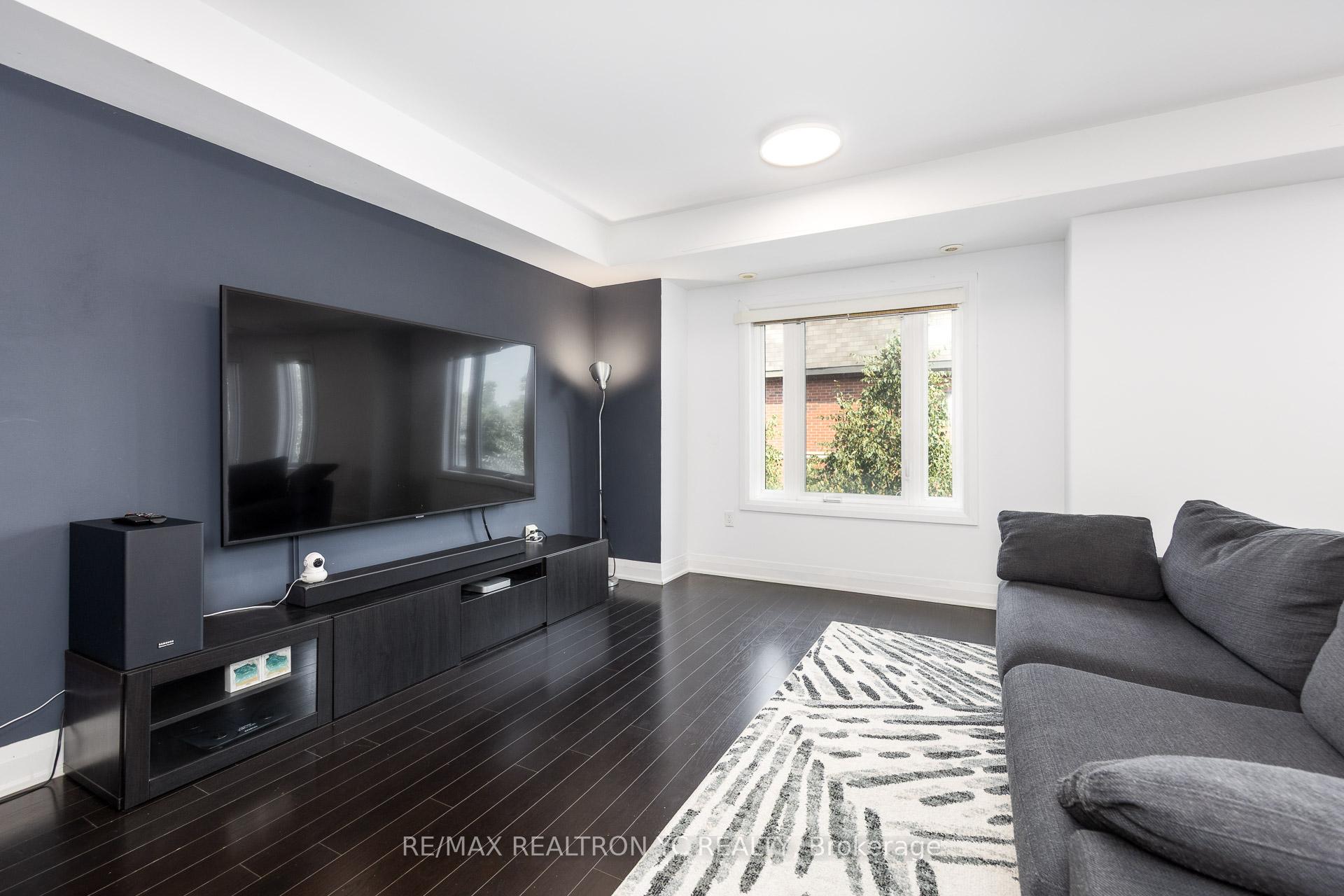 Photo 8 of Unit 270, 322 John Street, Markham, Aileen-Willowbrook — HOMEH
