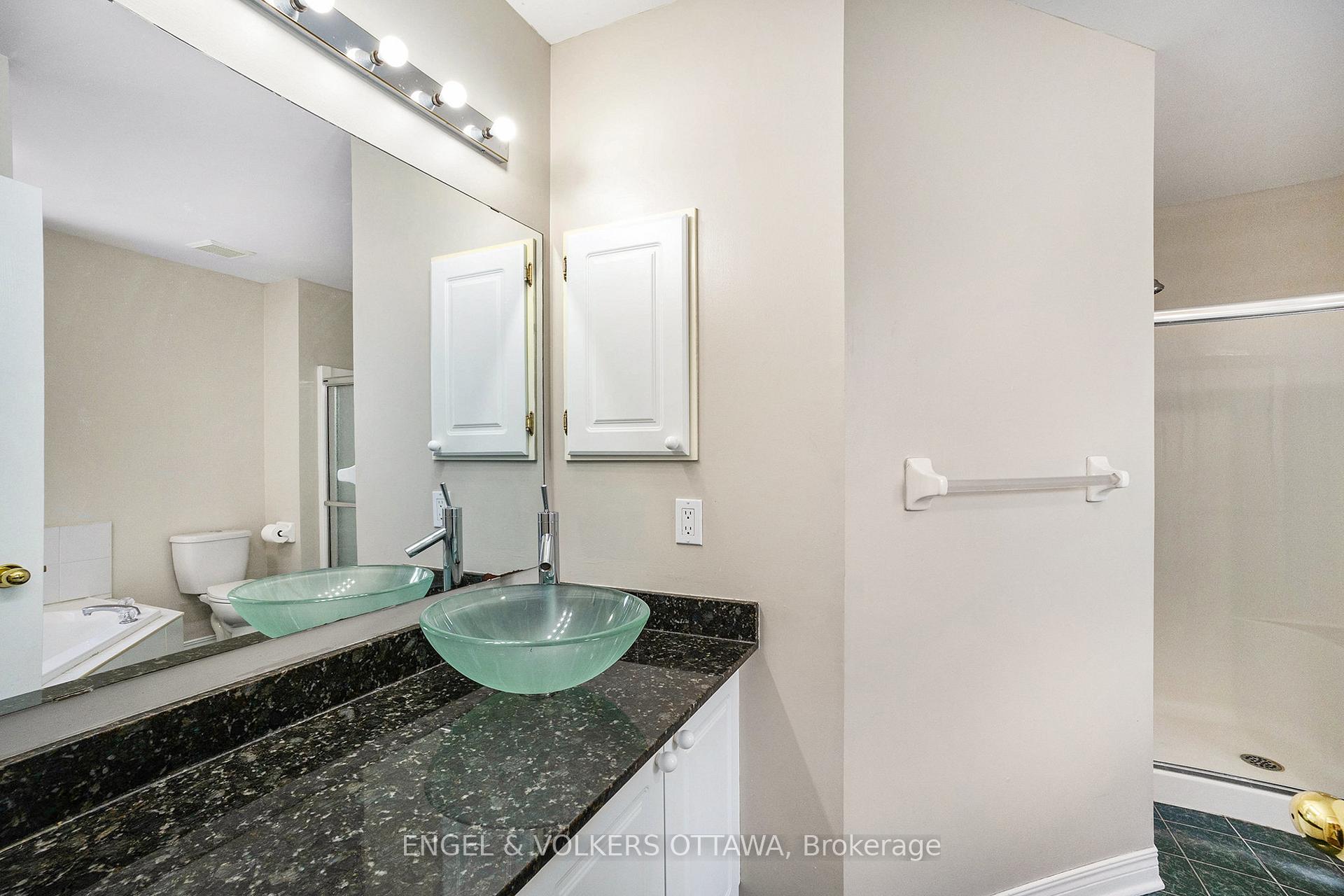 Photo 9 of 1372 Chicory Place, Ottawa, Carson Grove — HOMEH