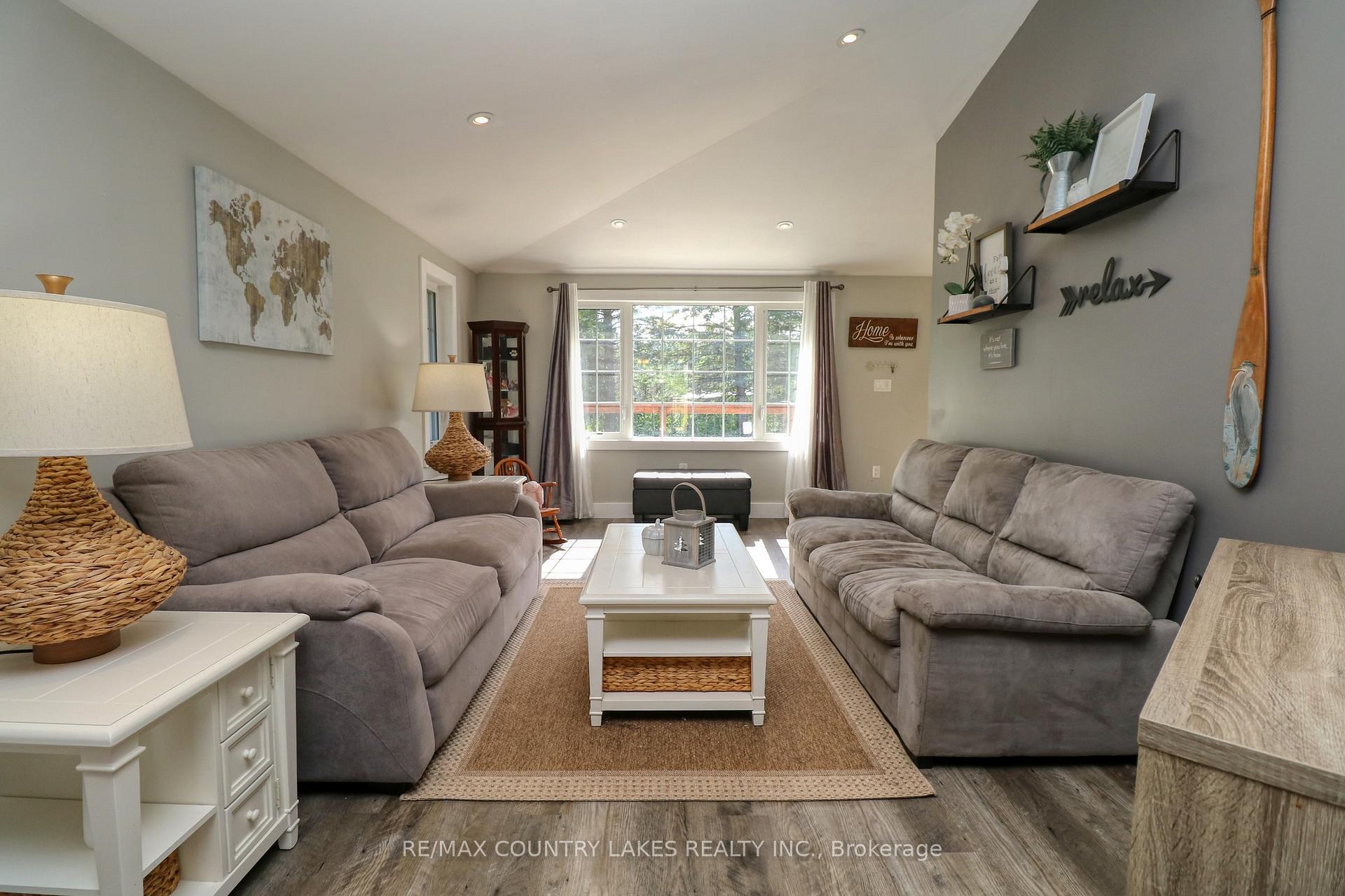 Photo 20 of 15 Patricia Crescent, Brock, Beaverton — HOMEH