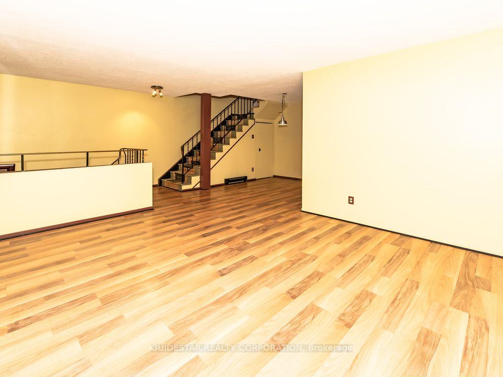 Photo 8 of 122 Renova Private, Ottawa, Riverview Park — HOMEH