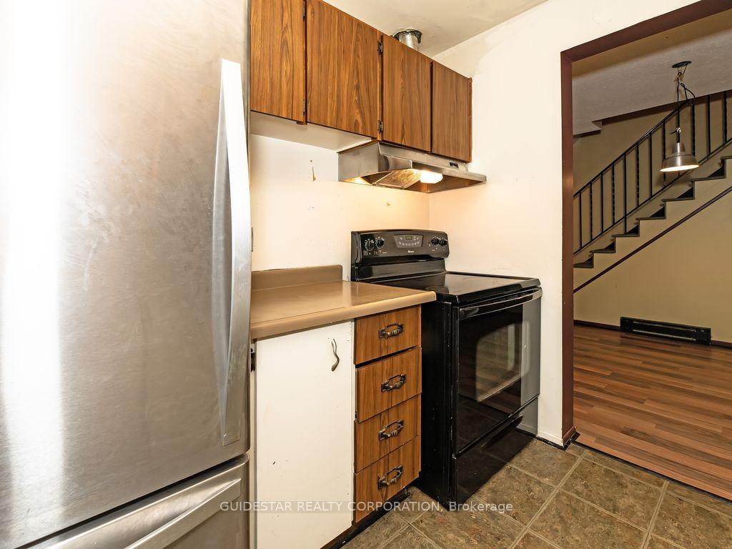 Photo 12 of 122 Renova Private, Ottawa, Riverview Park — HOMEH