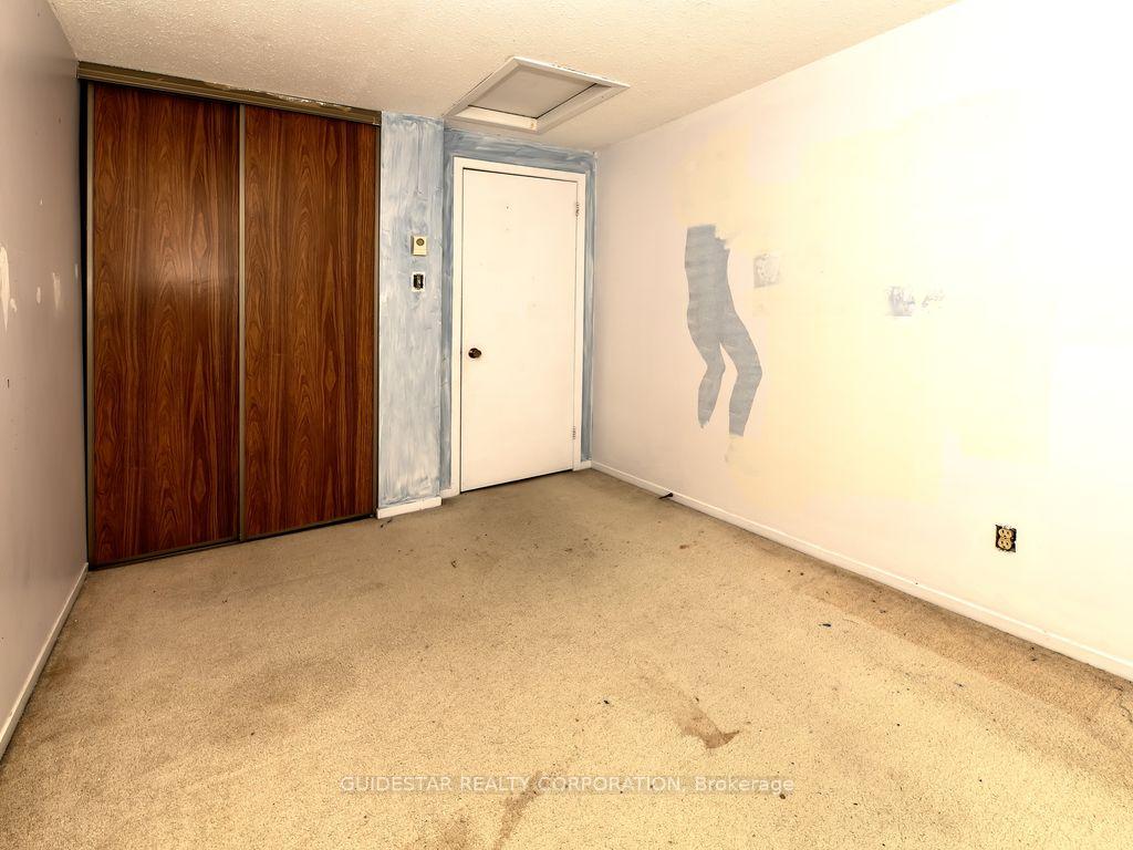 Photo 17 of 122 Renova Private, Ottawa, Riverview Park — HOMEH