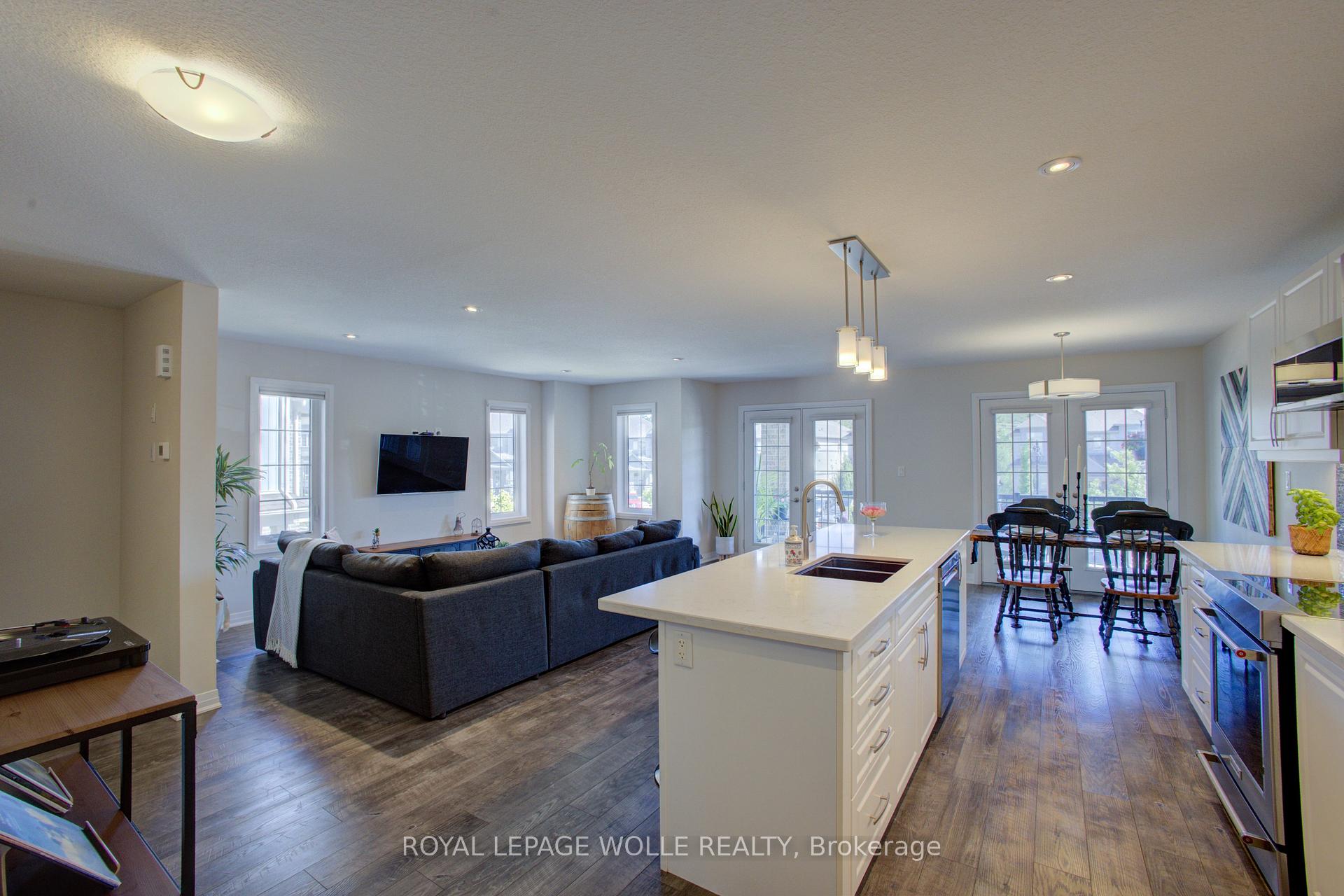 Photo 8 of Unit 4A, 115 South Creek Drive, Kitchener — HOMEH
