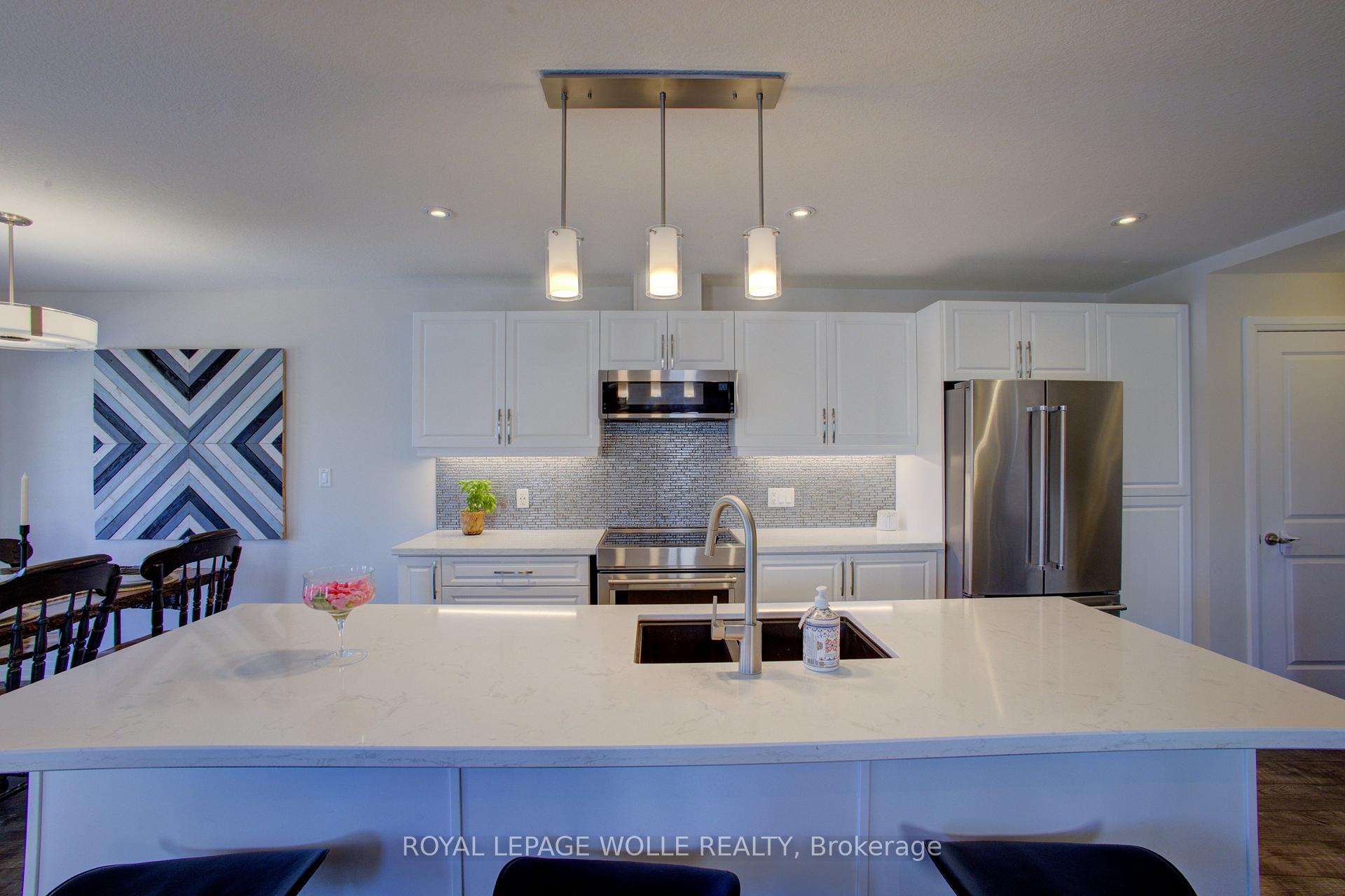 Photo 11 of Unit 4A, 115 South Creek Drive, Kitchener — HOMEH