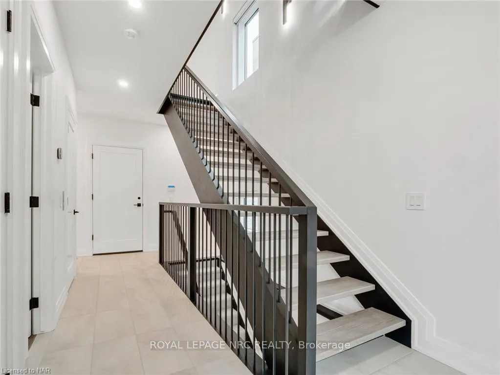 Photo 7 of 151 G Port Robinson Road, Pelham, Fonthill — HOMEH