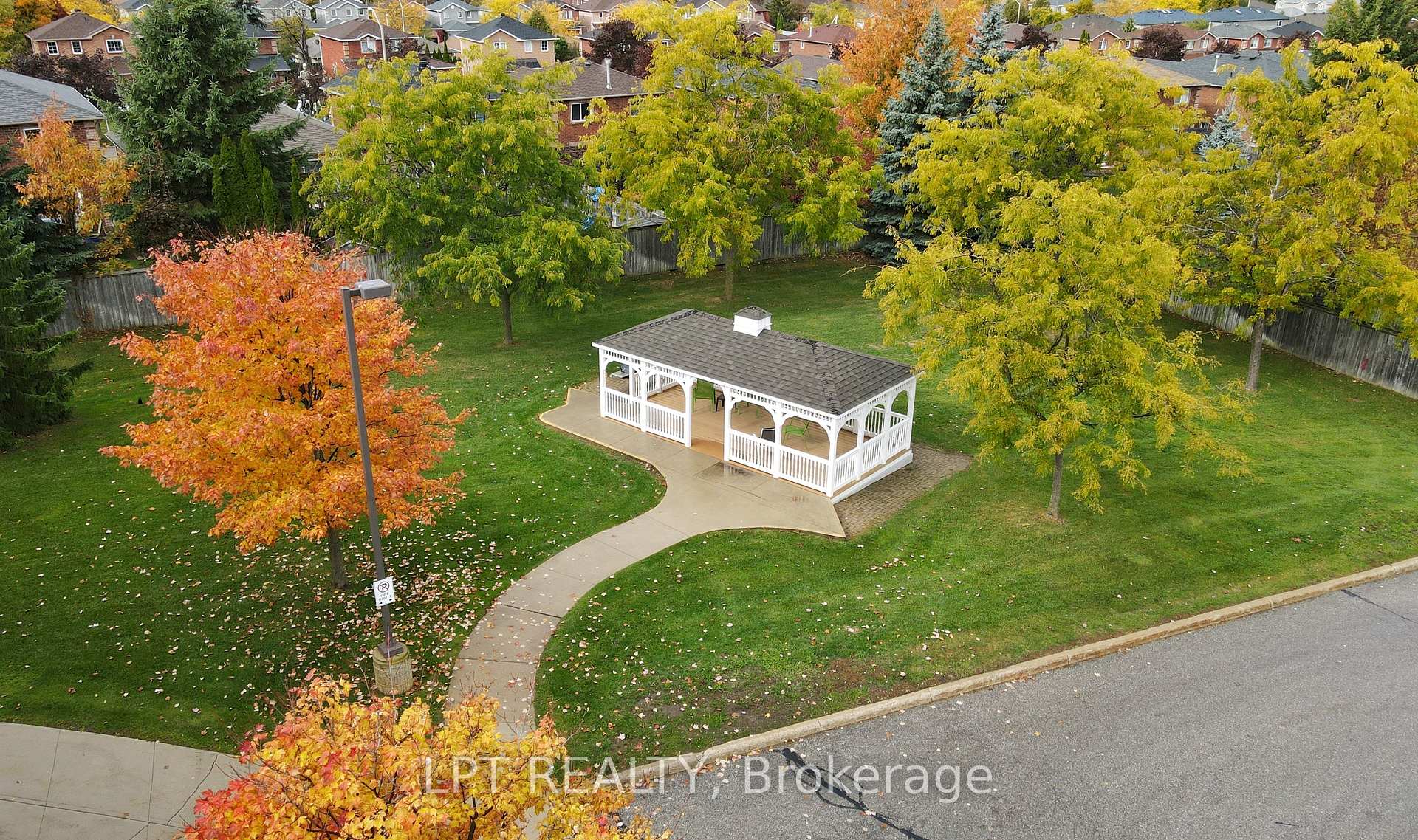 Photo 21 of Unit 110, 500 Mapleview Drive W, Barrie, Holly — HOMEH