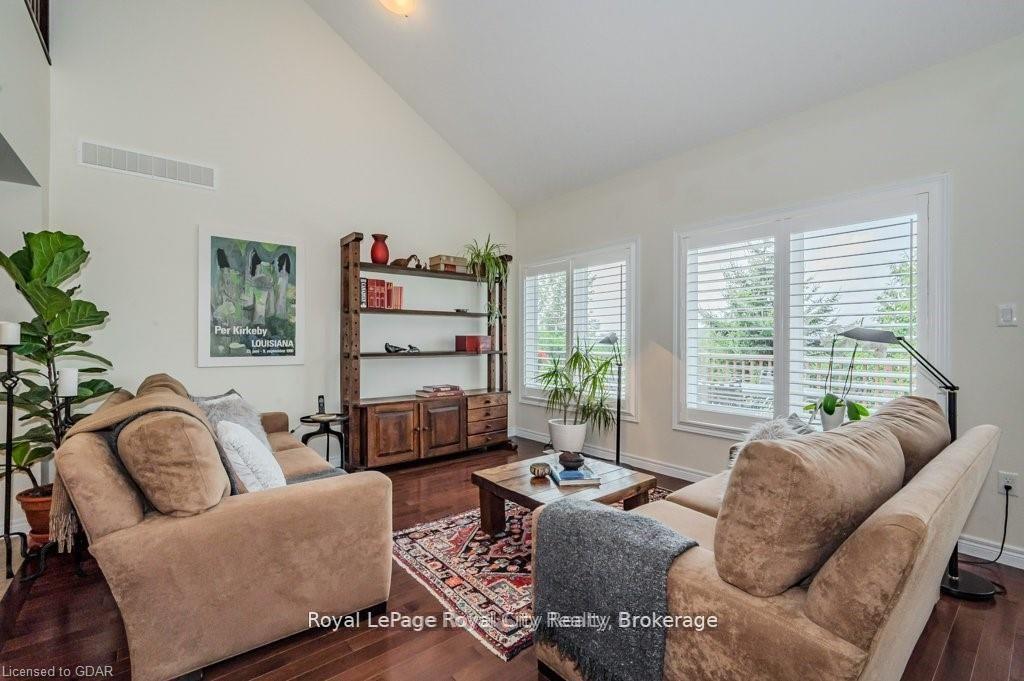 Photo 5 of Unit 28, 19 Simmonds Drive, Guelph, Victoria North — HOMEH