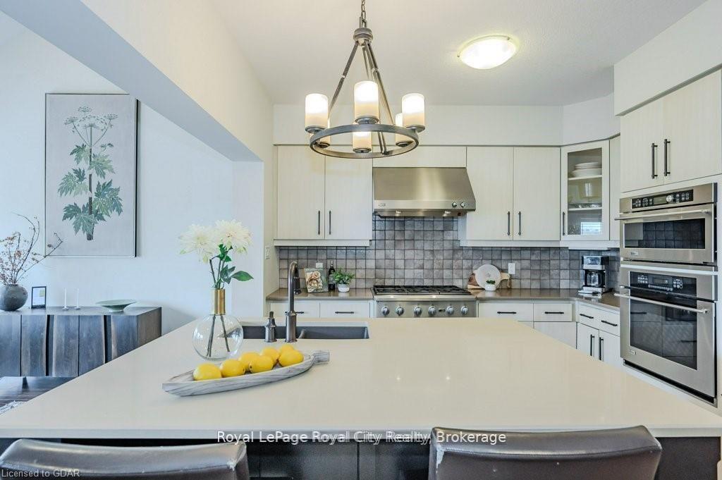 Photo 10 of Unit 28, 19 Simmonds Drive, Guelph, Victoria North — HOMEH