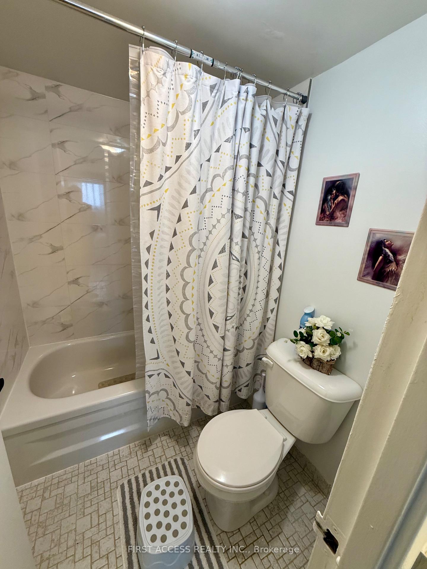 Photo 8 of Unit 1407, 375 King Street N, Waterloo, Lakeshore Village — HOMEH