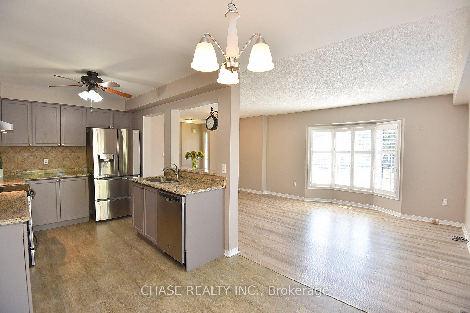 Photo 15 of Unit 37, 485 Green Road, Hamilton, Lakeshore — HOMEH