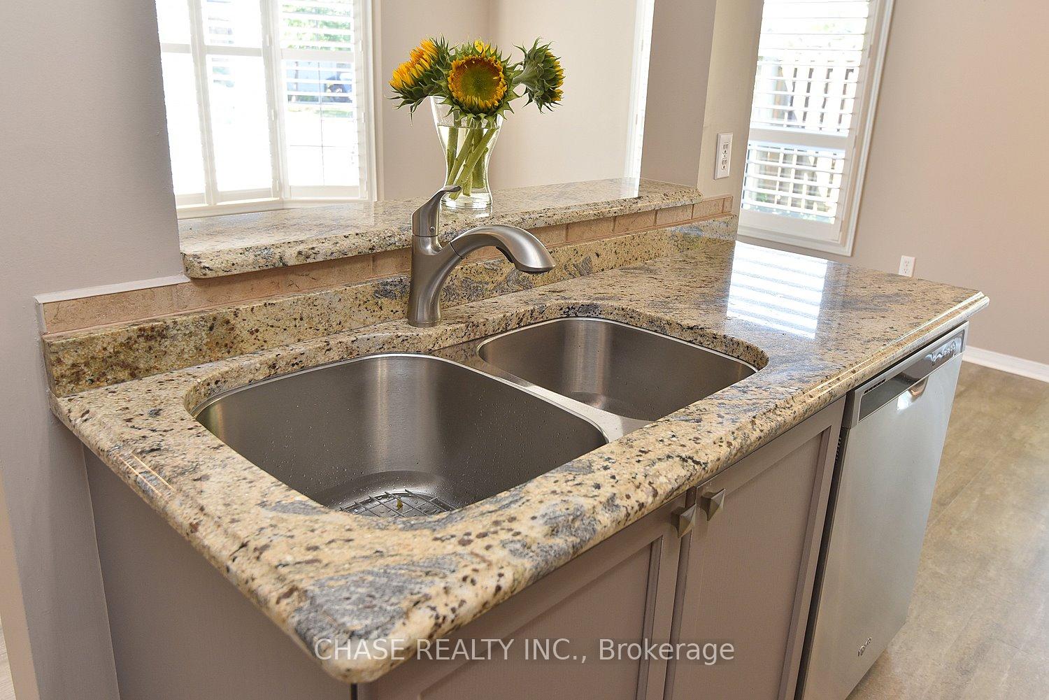 Photo 18 of Unit 37, 485 Green Road, Hamilton, Lakeshore — HOMEH