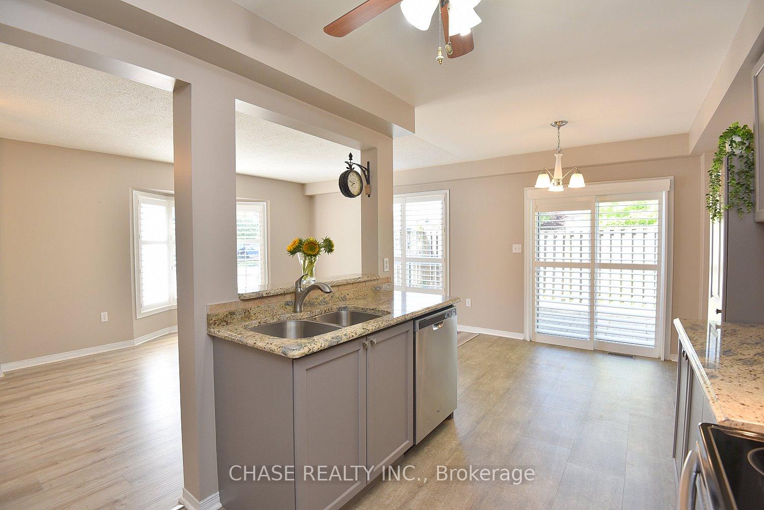 Photo 19 of Unit 37, 485 Green Road, Hamilton, Lakeshore — HOMEH