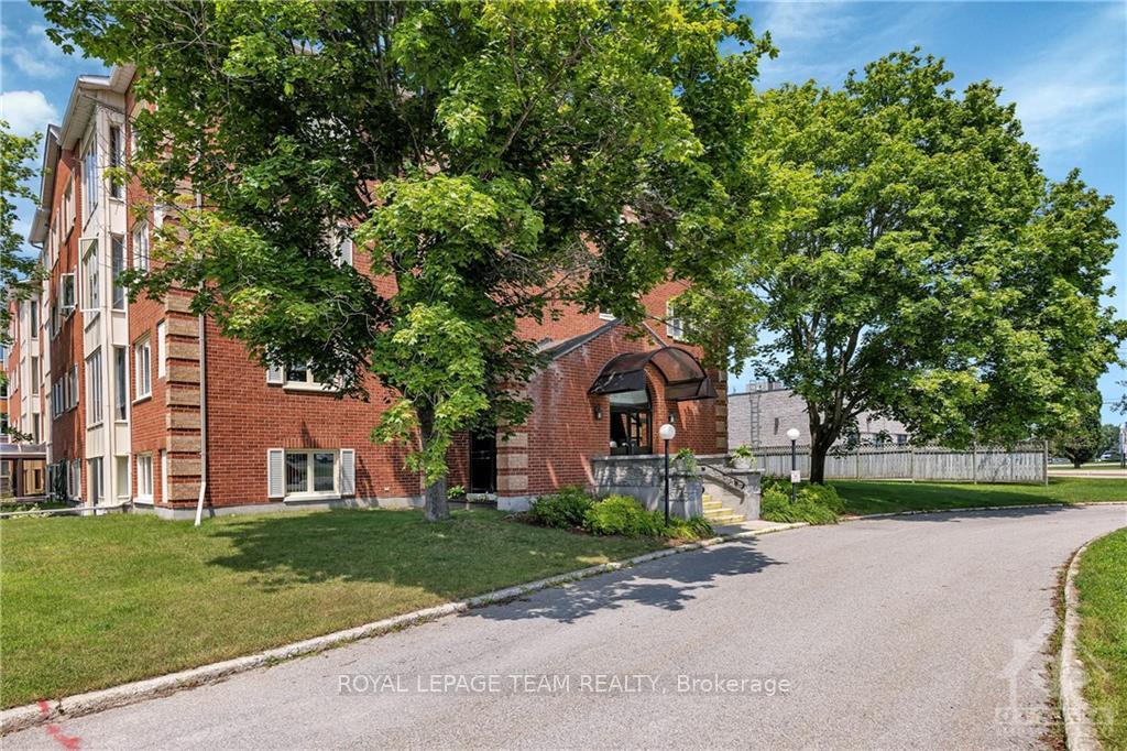 Photo 2 of Unit 306, 10 Armstrong Drive, Smiths Falls — HOMEH