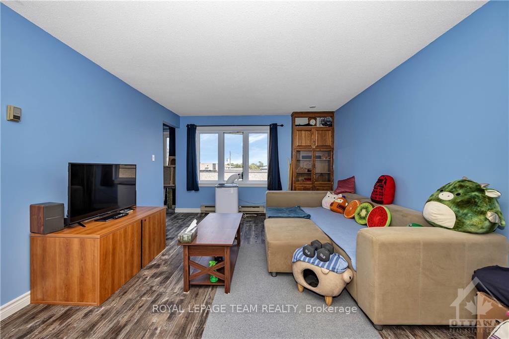 Photo 10 of Unit 306, 10 Armstrong Drive, Smiths Falls — HOMEH
