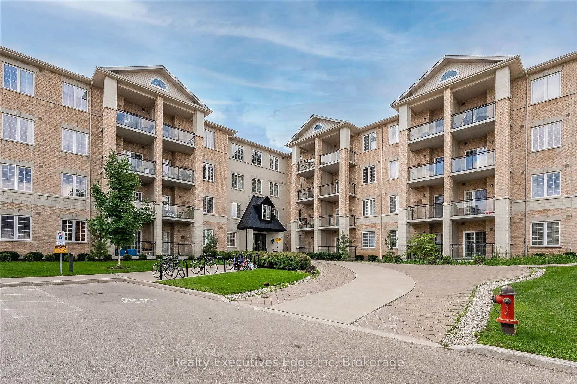 Photo 2 of Unit 323, 1077 Gordon Street, Guelph, Kortright West — HOMEH