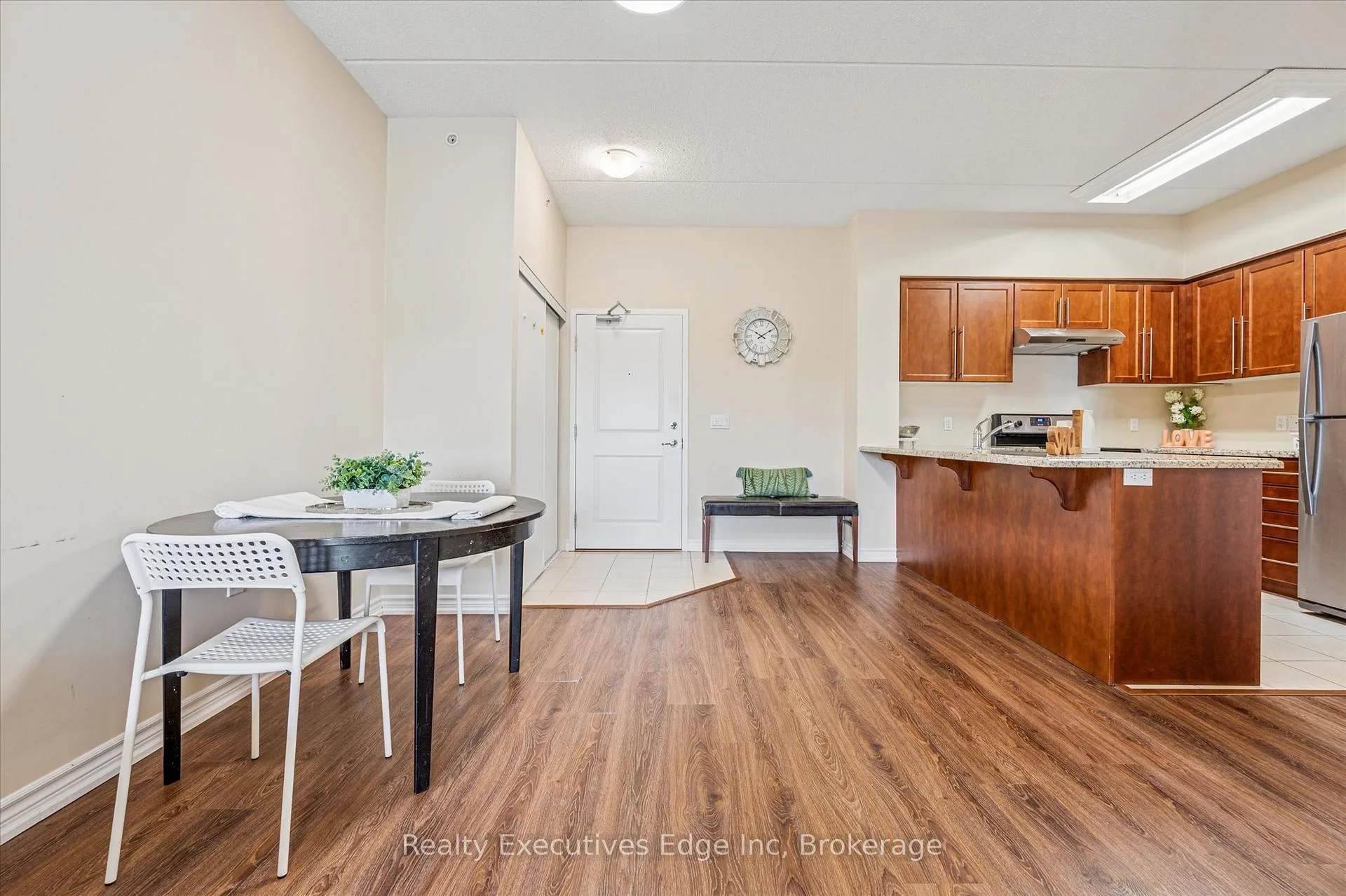 Photo 8 of Unit 323, 1077 Gordon Street, Guelph, Kortright West — HOMEH