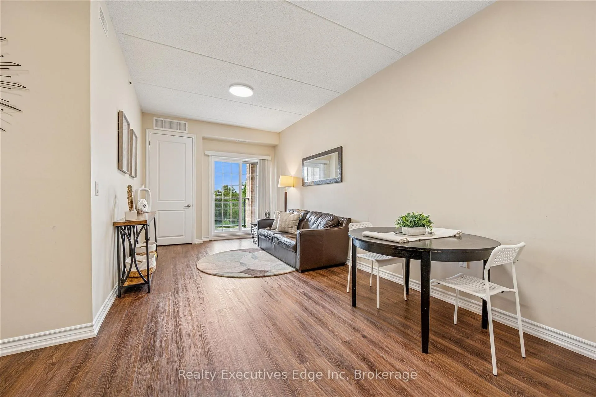 Photo 9 of Unit 323, 1077 Gordon Street, Guelph, Kortright West — HOMEH