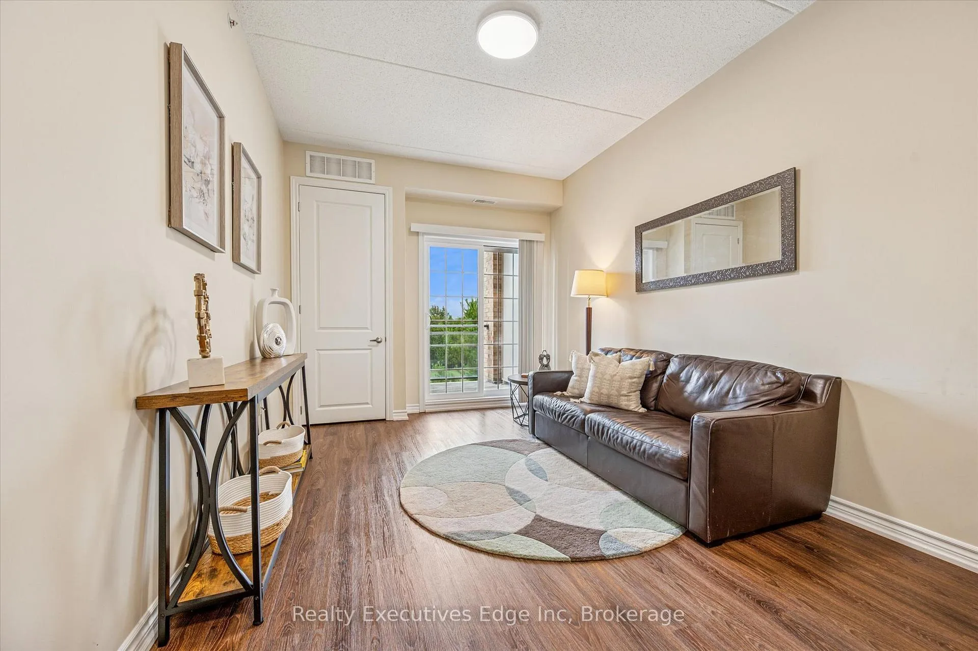 Photo 10 of Unit 323, 1077 Gordon Street, Guelph, Kortright West — HOMEH