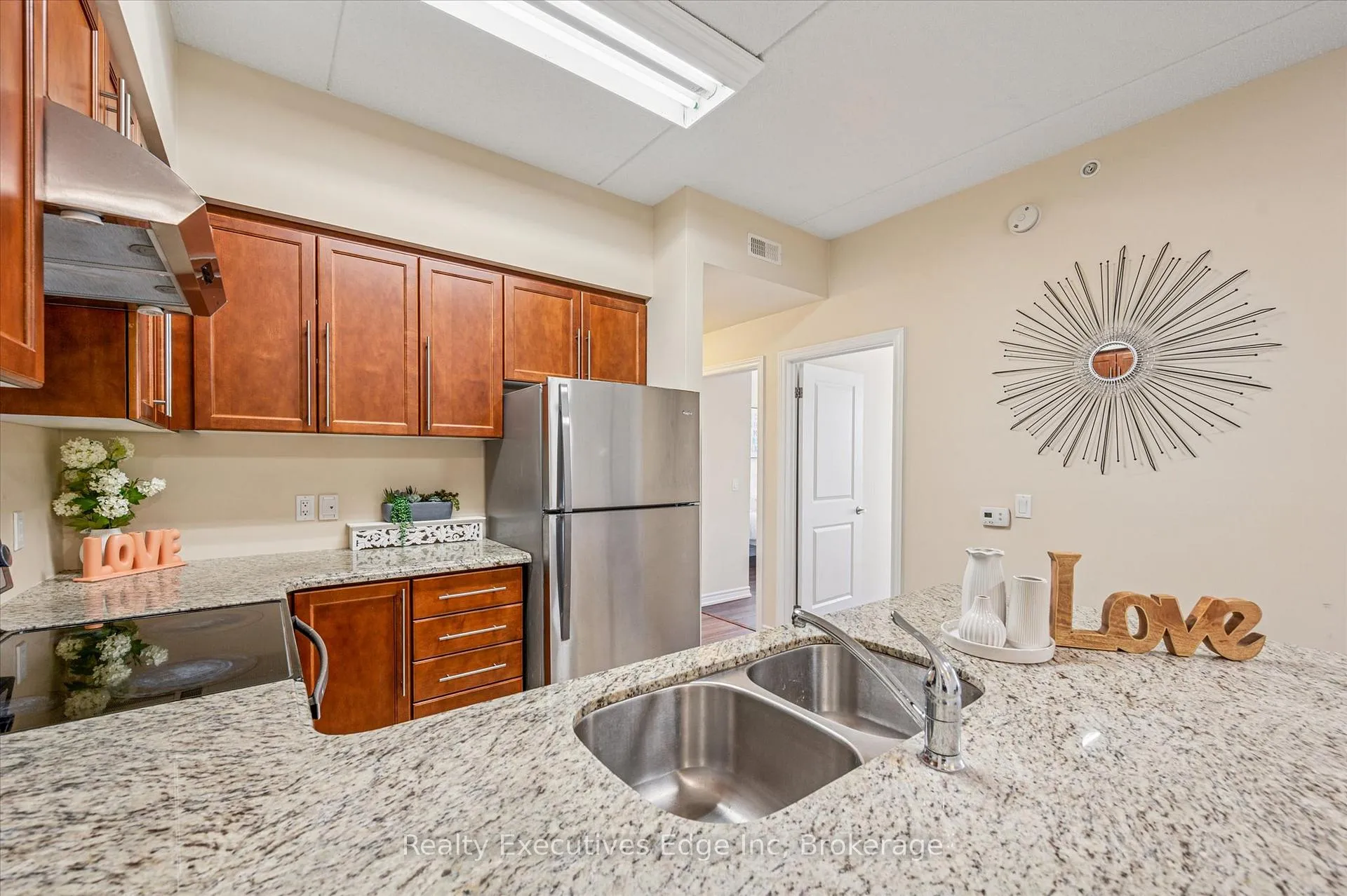 Photo 17 of Unit 323, 1077 Gordon Street, Guelph, Kortright West — HOMEH