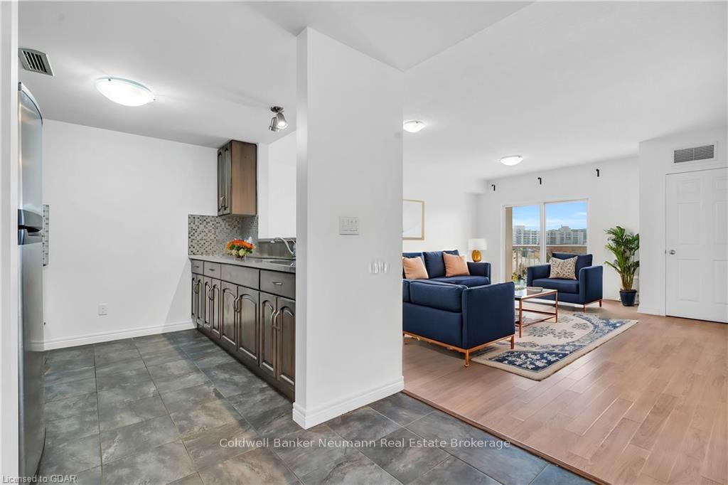 Photo 7 of Unit 407, 901 Paisley Road, Guelph, Willow West/Sugarbush/West Acres — HOMEH
