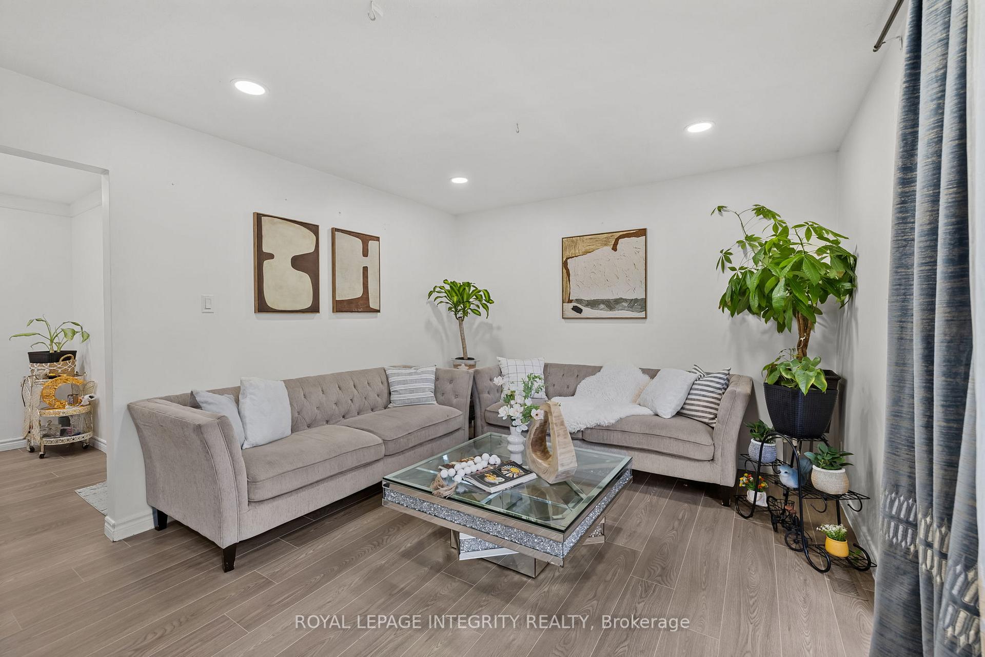 Photo 3 of 3485 Mccarthy Road, Ottawa, Hunt Club/Western Community — HOMEH