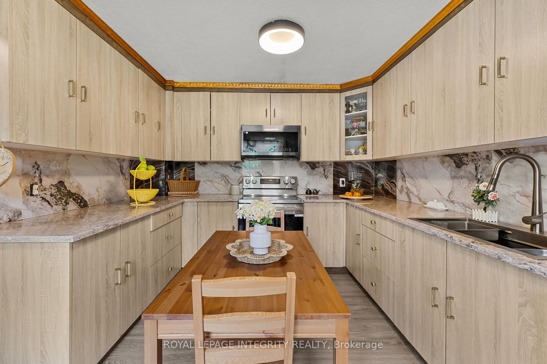 Photo 10 of 3485 Mccarthy Road, Ottawa, Hunt Club/Western Community — HOMEH