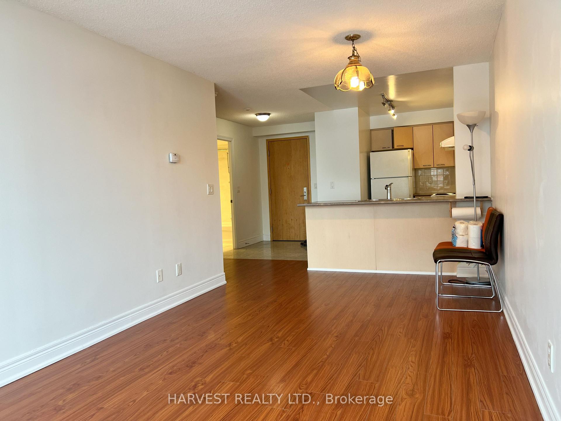 Photo 8 of Unit 322, 62 Suncrest Boulevard, Markham, Commerce Valley — HOMEH