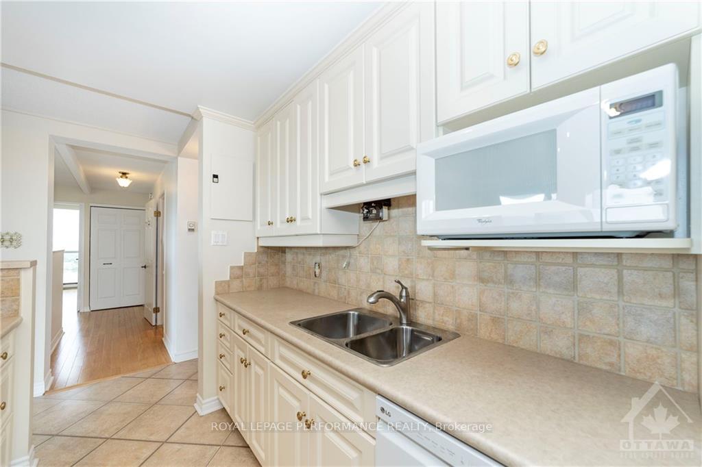 Photo 7 of 1025 Richmond Road, Ottawa, Woodroffe — HOMEH