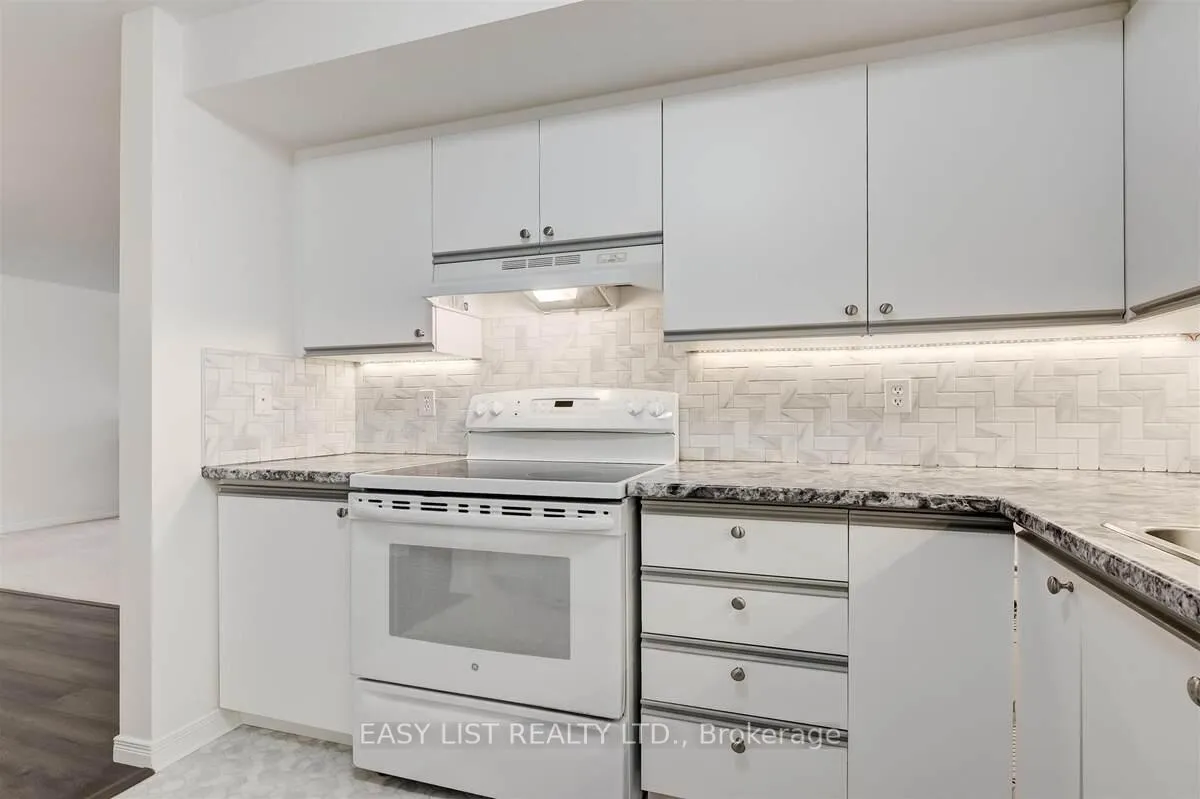 Photo 15 of Unit 311, 8 Huron Street, Kawartha Lakes, Lindsay — HOMEH