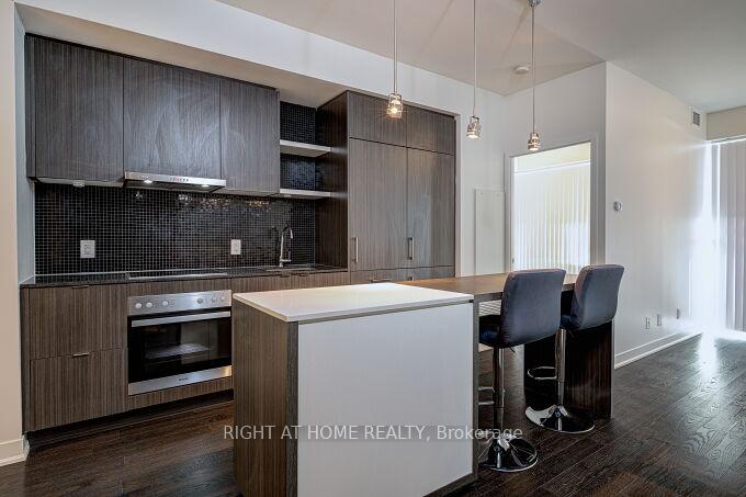 Photo 12 of Unit 6306, 88 Harbour Street, Toronto, Waterfront Communities — HOMEH