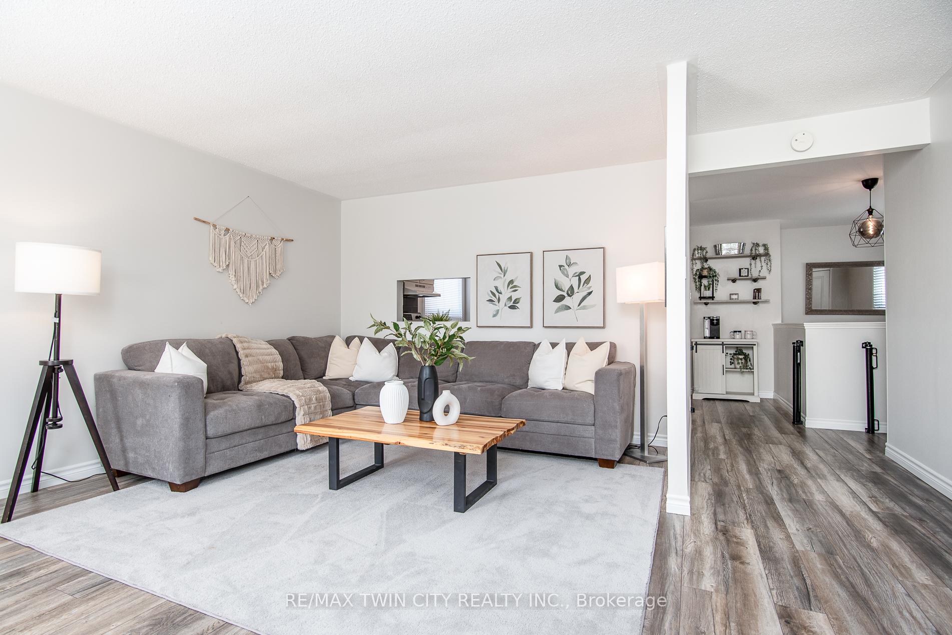 Photo 6 of 197 Silver Aspen Crescent, Kitchener — HOMEH