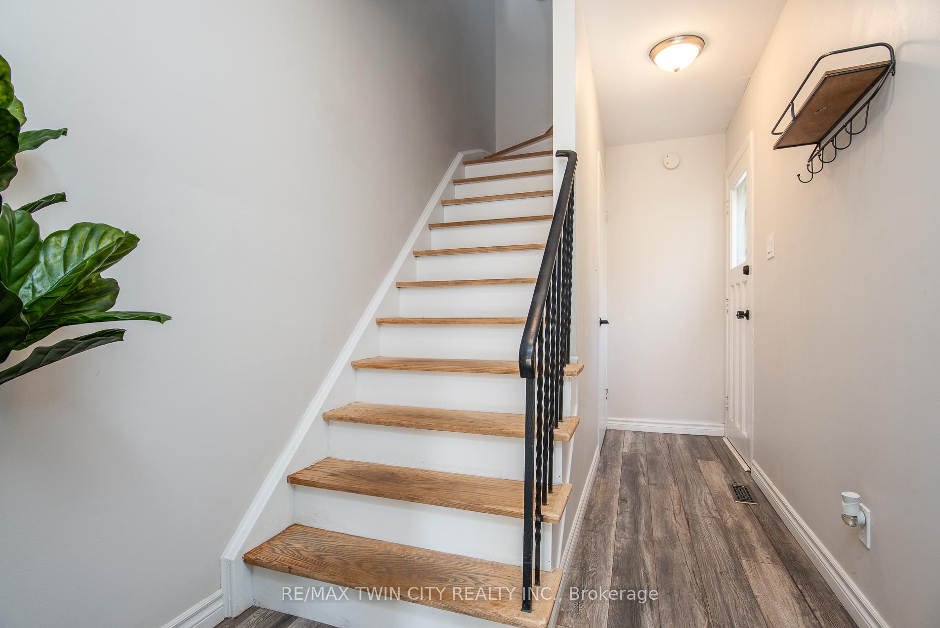 Photo 31 of 197 Silver Aspen Crescent, Kitchener — HOMEH