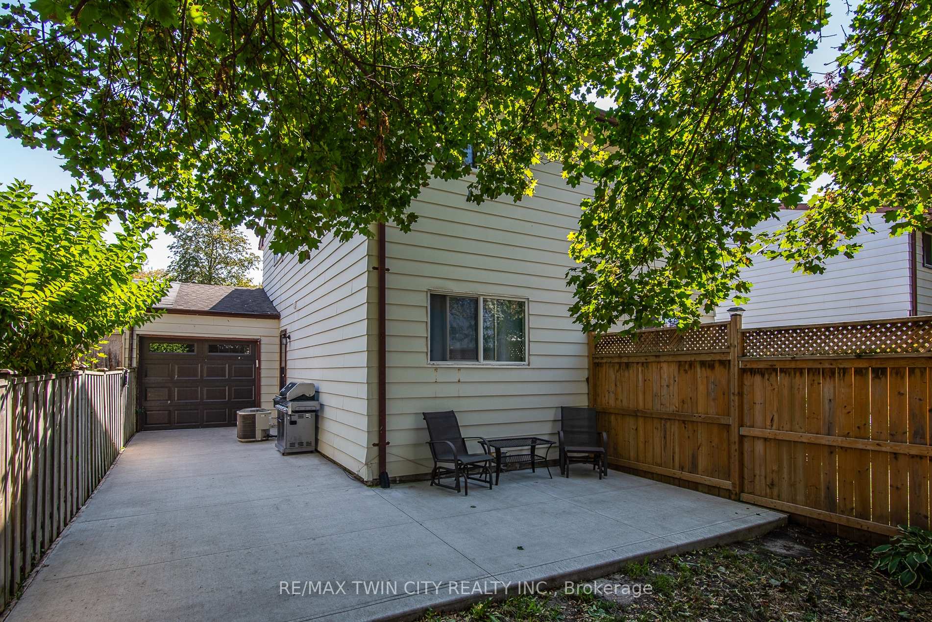 Photo 36 of 197 Silver Aspen Crescent, Kitchener — HOMEH